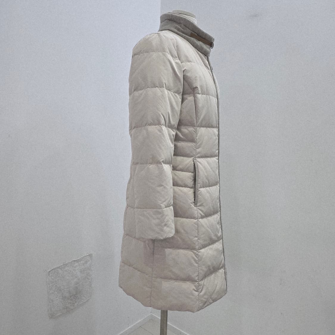 비바프레스토 베이지 덕다운 여성 롱패딩 상품이미지2