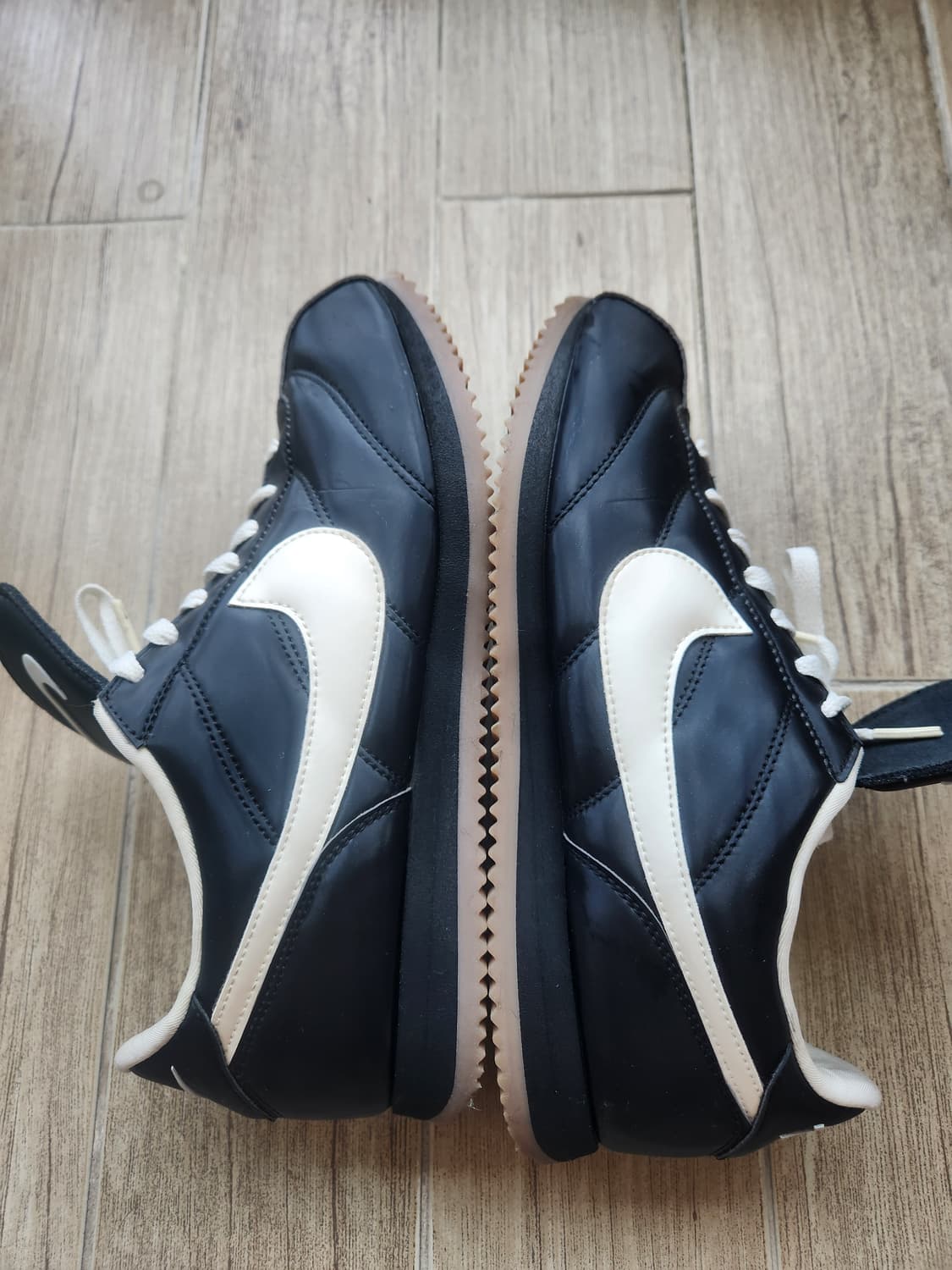 나이키 코르테즈 SE 블랙 검 브라운 (270) 상품이미지5