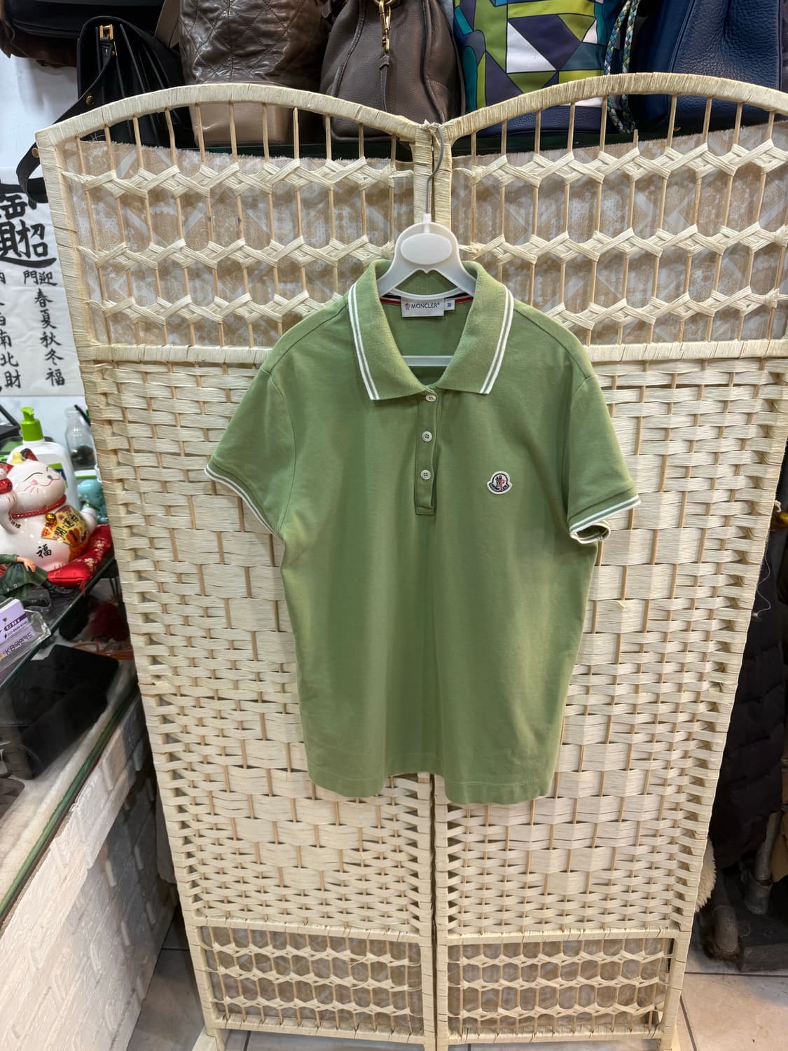 66 정품 몽클레어 반팔 팝니다 상품이미지1