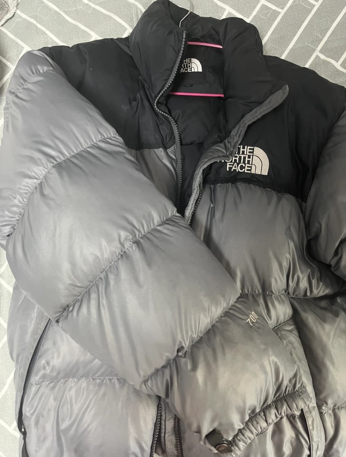 (착샷잇음) 눕시 1996 700 그레이패딩 상품이미지2