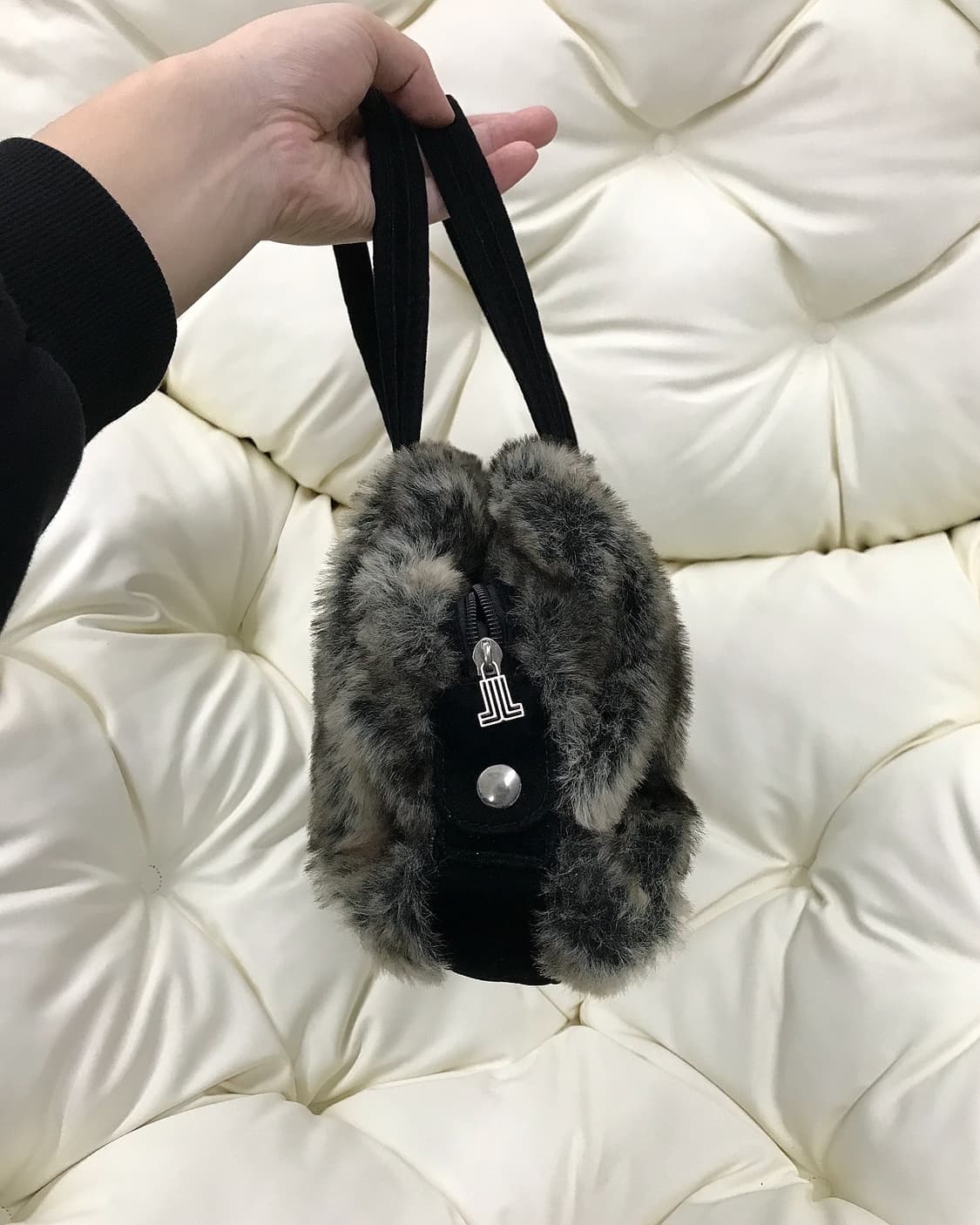 랑방 로고 퍼 숄더백 가방 상품이미지2