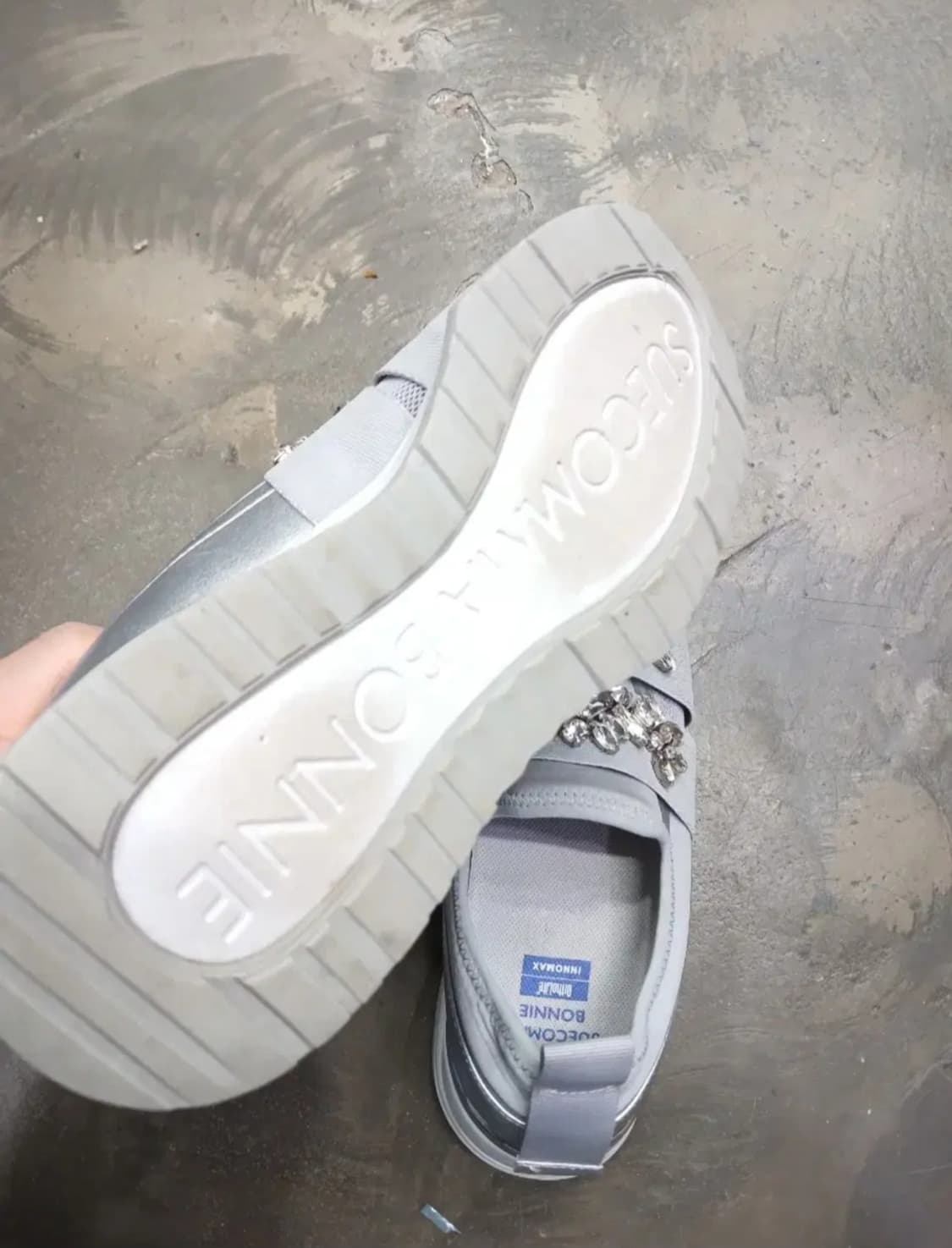 슈콤마보니 큐빅 장식 스니커즈 상품이미지5