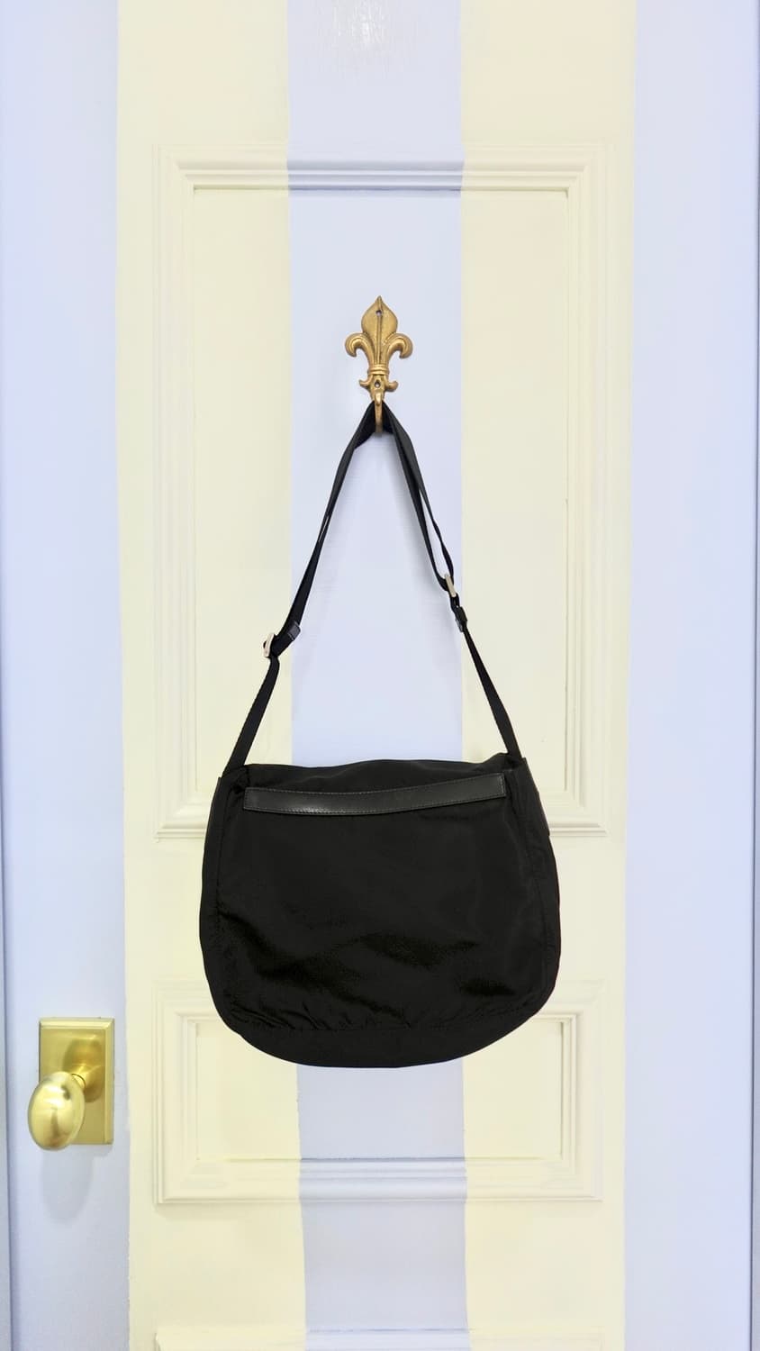 프라다 포코노 나일론 원버클 크로스백 (주우재백) 상품이미지2