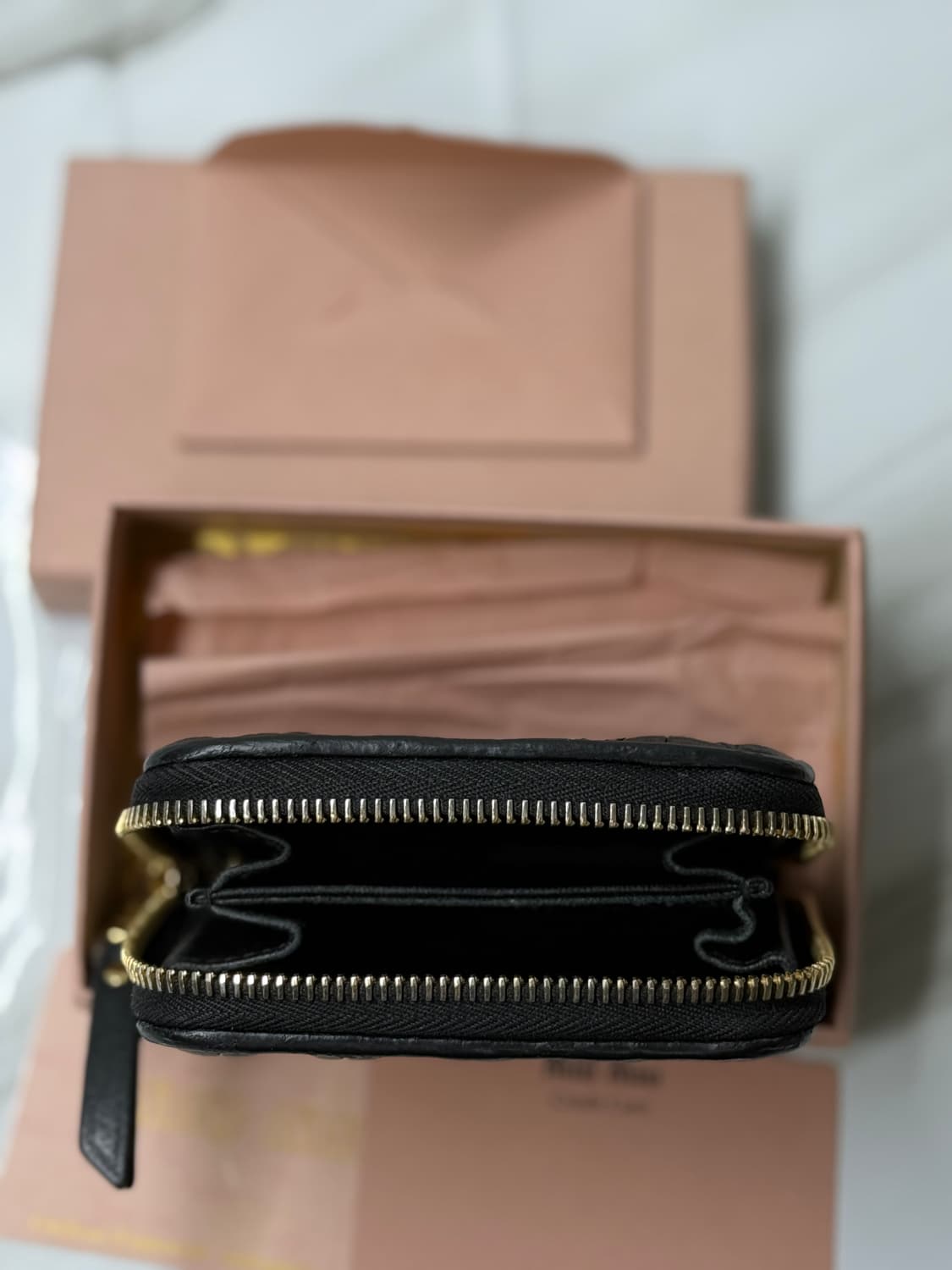 미우미우 마테라쎄 지갑 상품이미지3