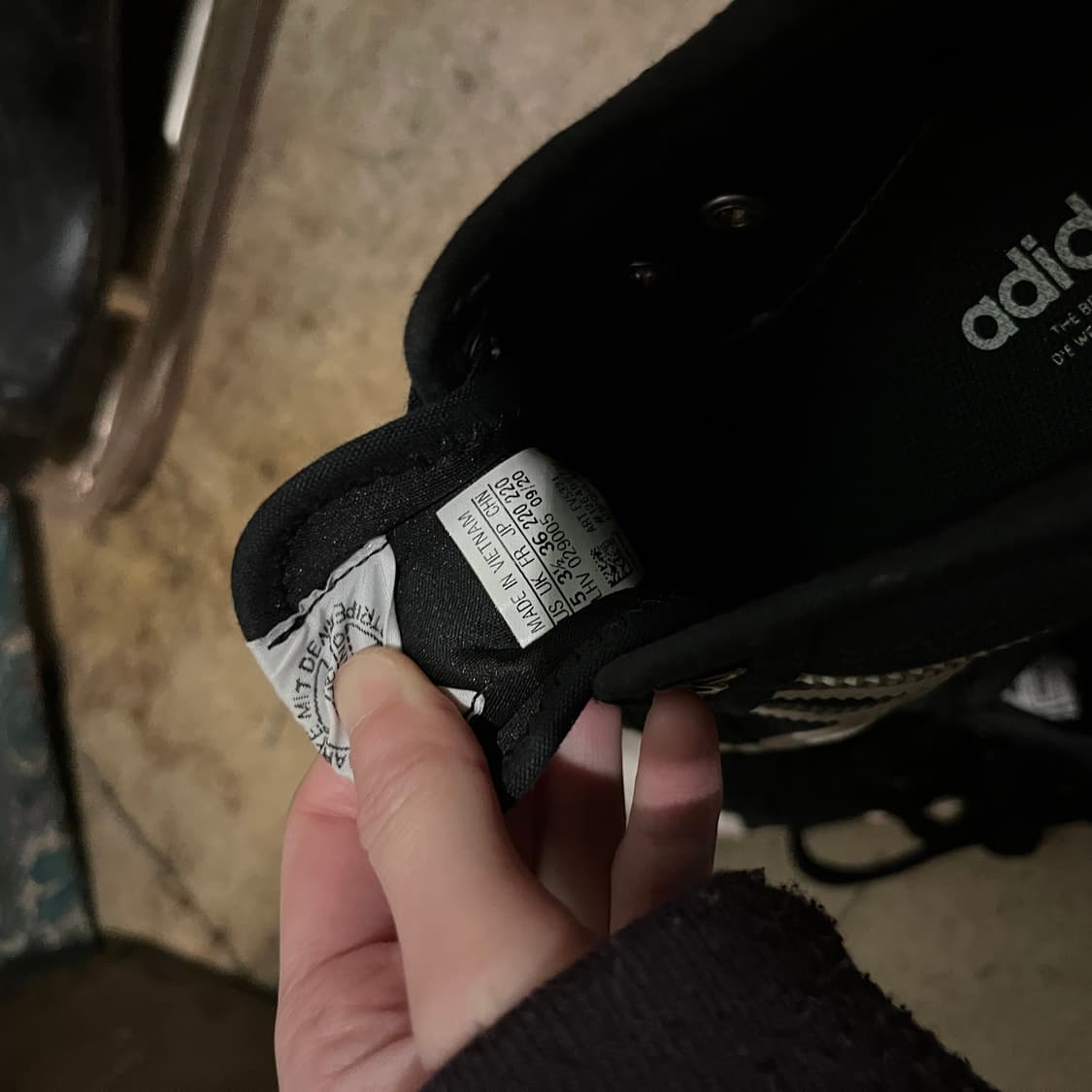 아디다스 스니커즈 220 상품이미지7