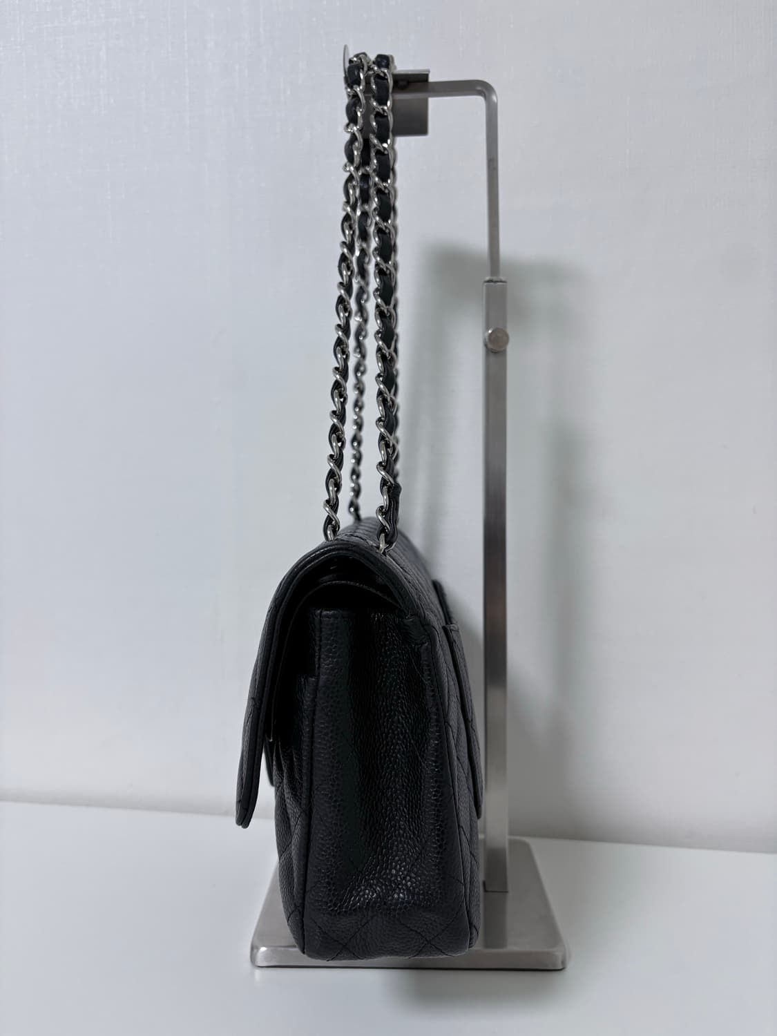 샤넬 클래식 미듐 캐비어 은장백 상품이미지3