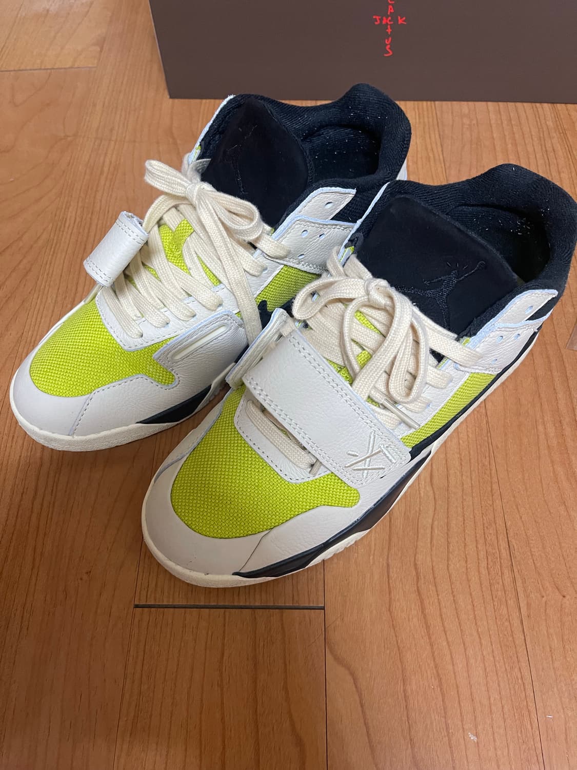 조던 x 트래비스 스캇 점프맨 잭 TR 상품이미지3