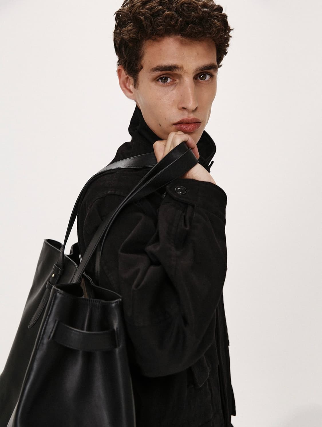 셔터 MONTANA LEATHER TOTE BAG (BLACK) 상품이미지2