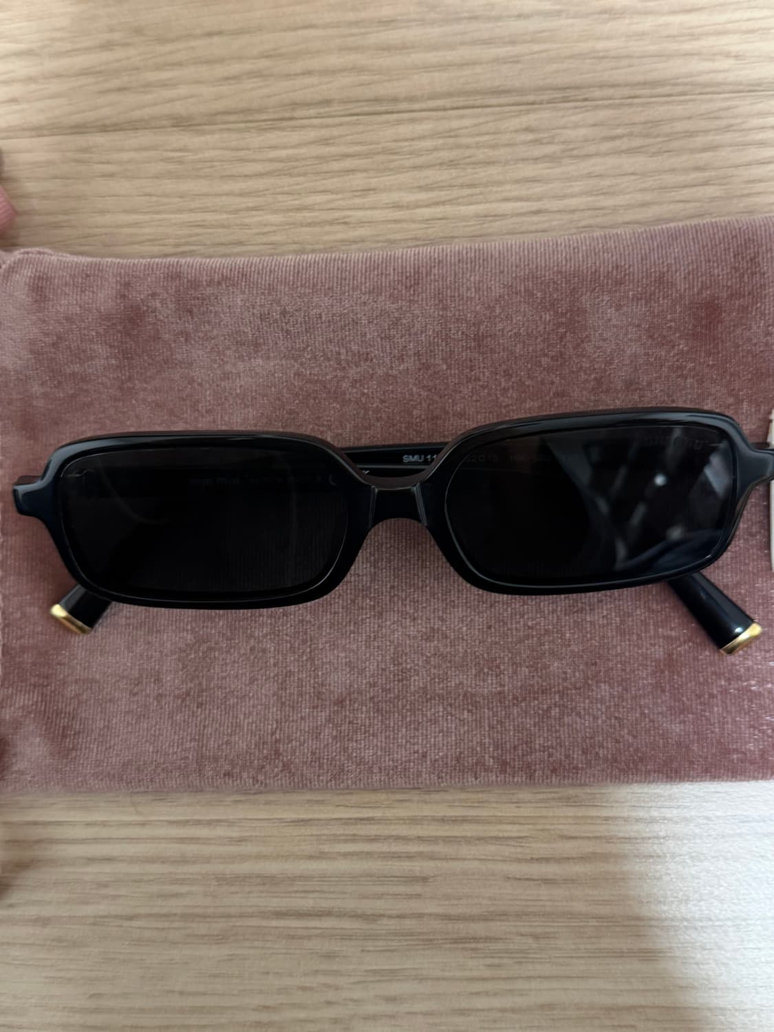 미우미우 리가드 선글라스 스퀘어 블랙 상품이미지2