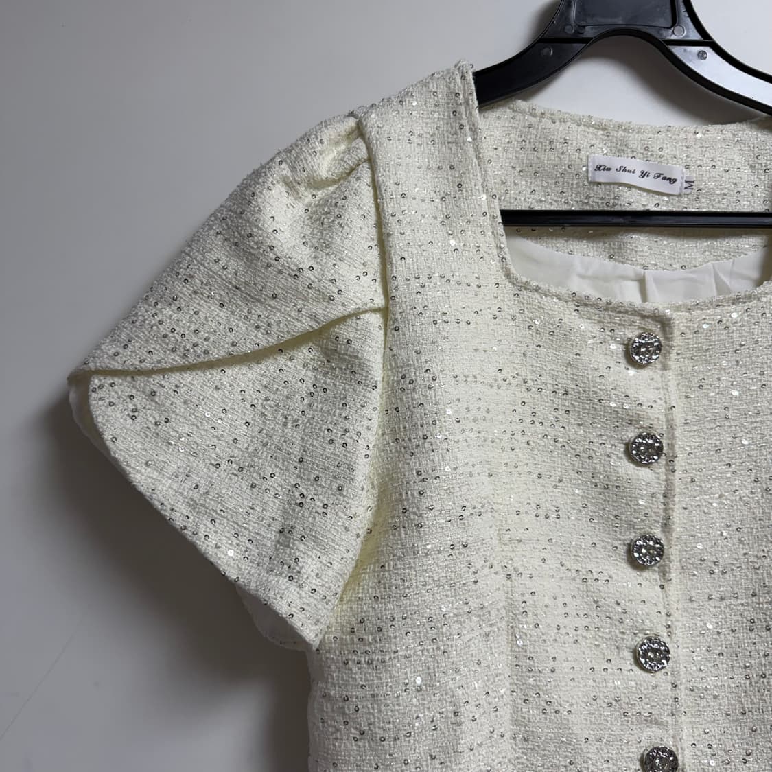 새상품 여자 아이보리 트위드 반팔자켓 (벨트포함) 상품이미지3