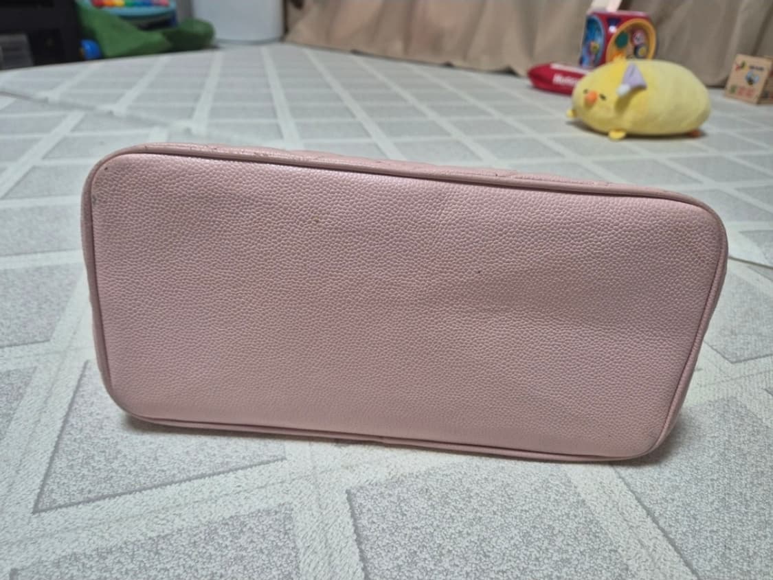 샤넬 캐비어 퀼팅 토트백 상품이미지3