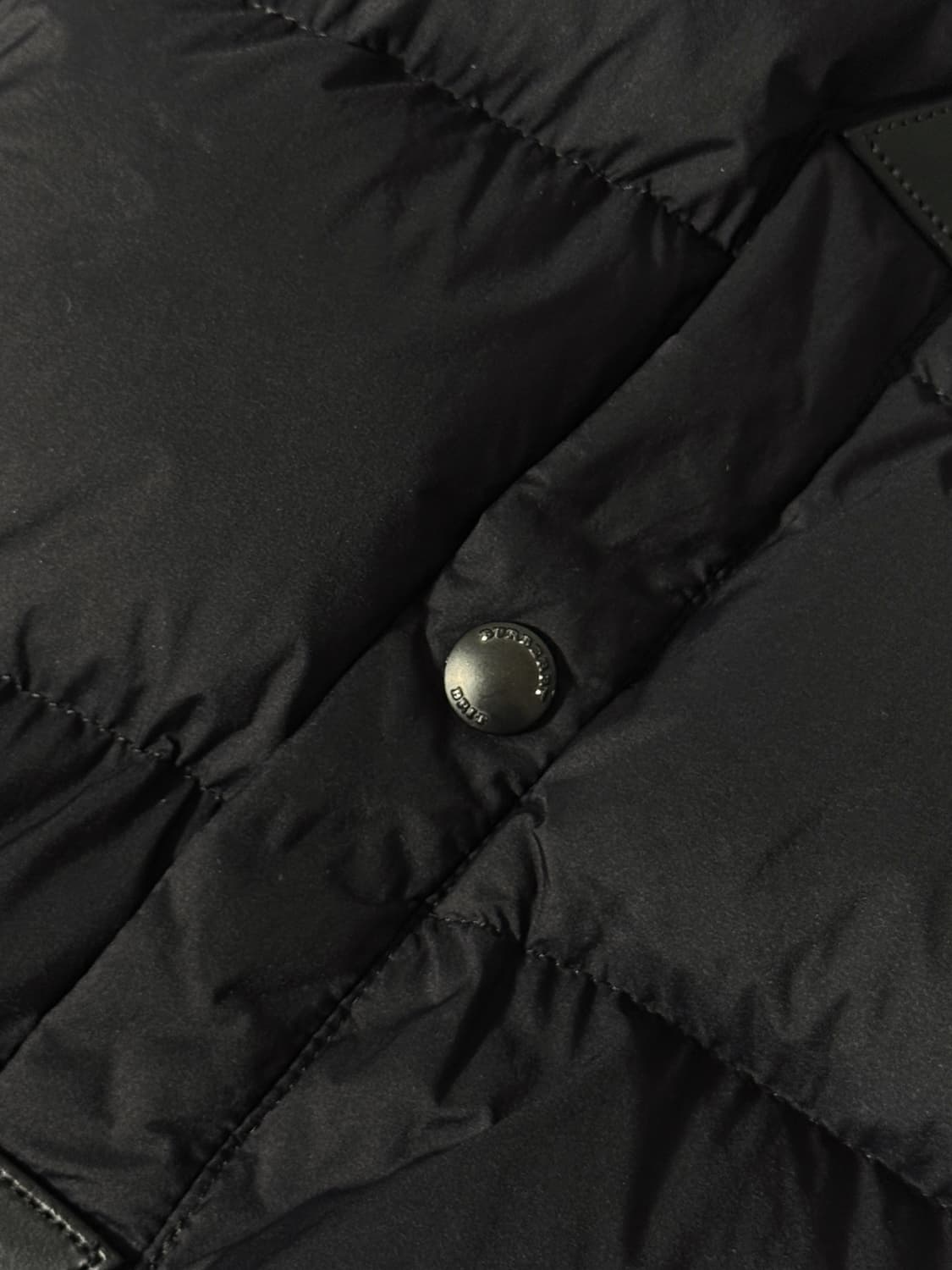 버버리 루즈핏 베스포드 체크라이닝 구스다운 푸퍼 패딩 상품이미지6