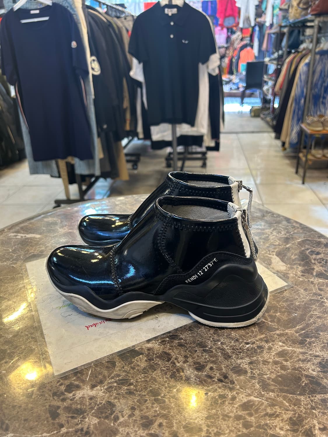 35/225-230 정품 펜디 스니커즈 팝니다 상품이미지2