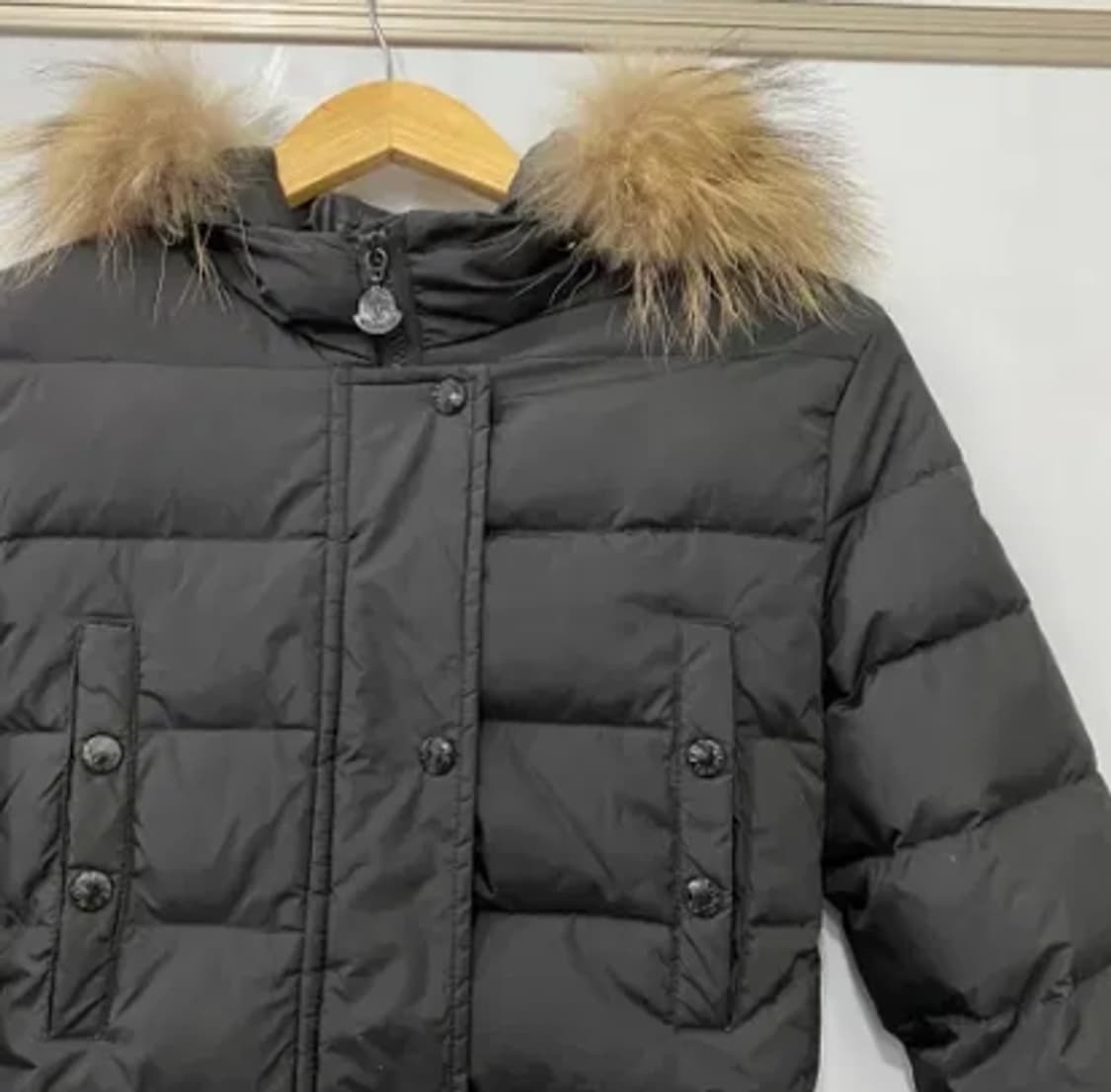 7335. 여성용 몽클레르 털 파카 (XS) 상품이미지4