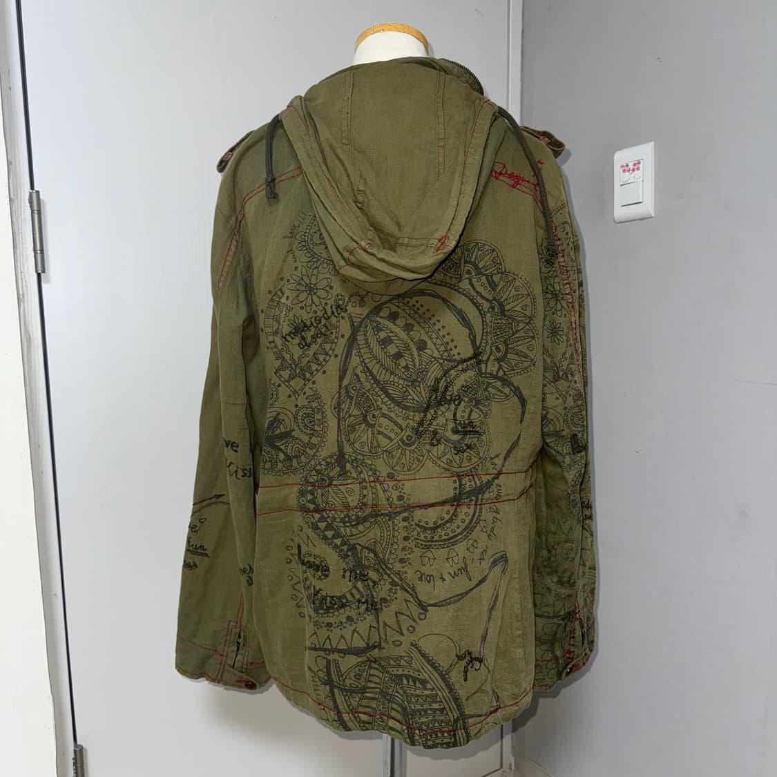 데시구알 자수 패치 야상  상품이미지5