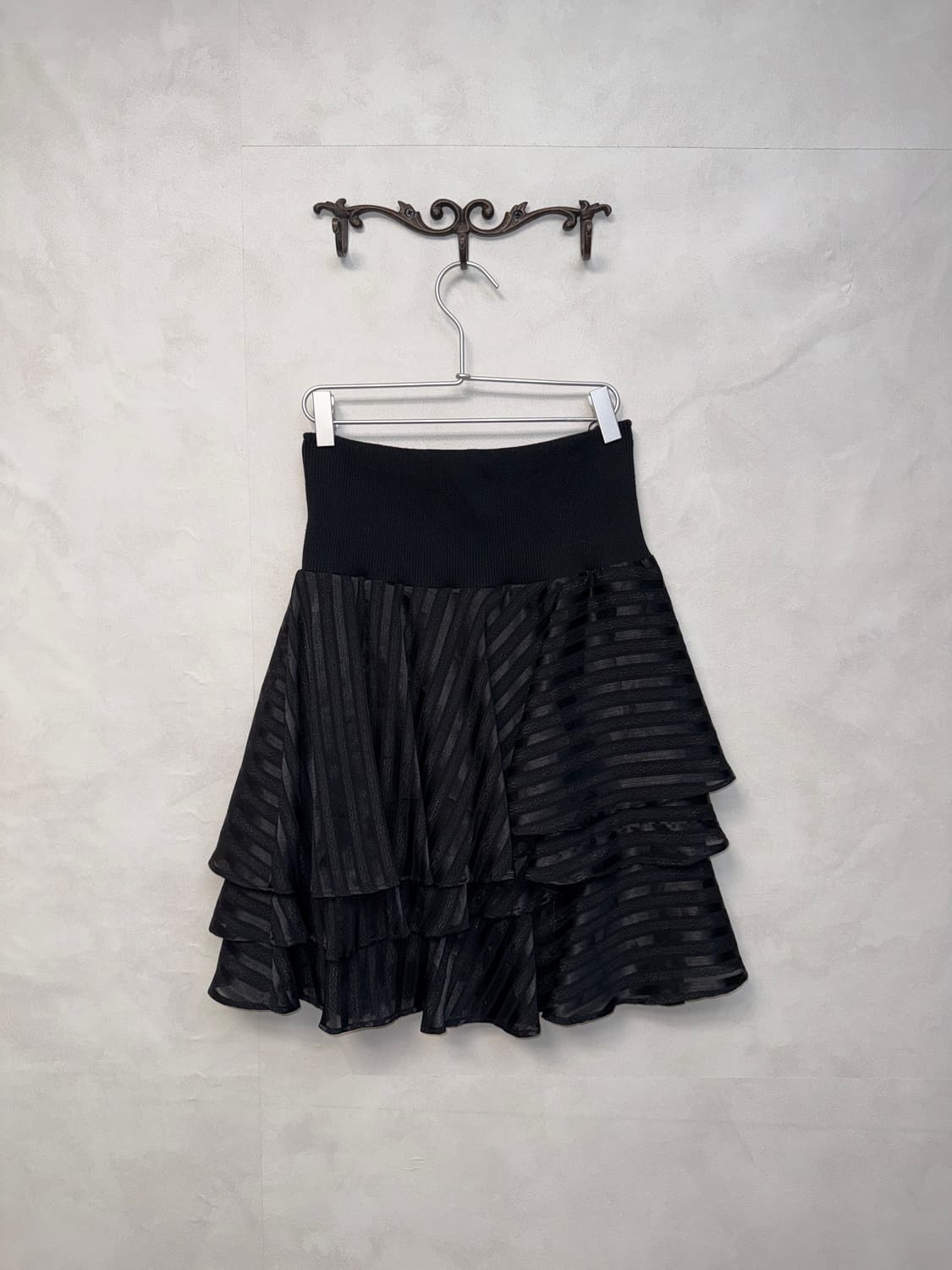 Black stripe ruffle layered banding sk 상품이미지1