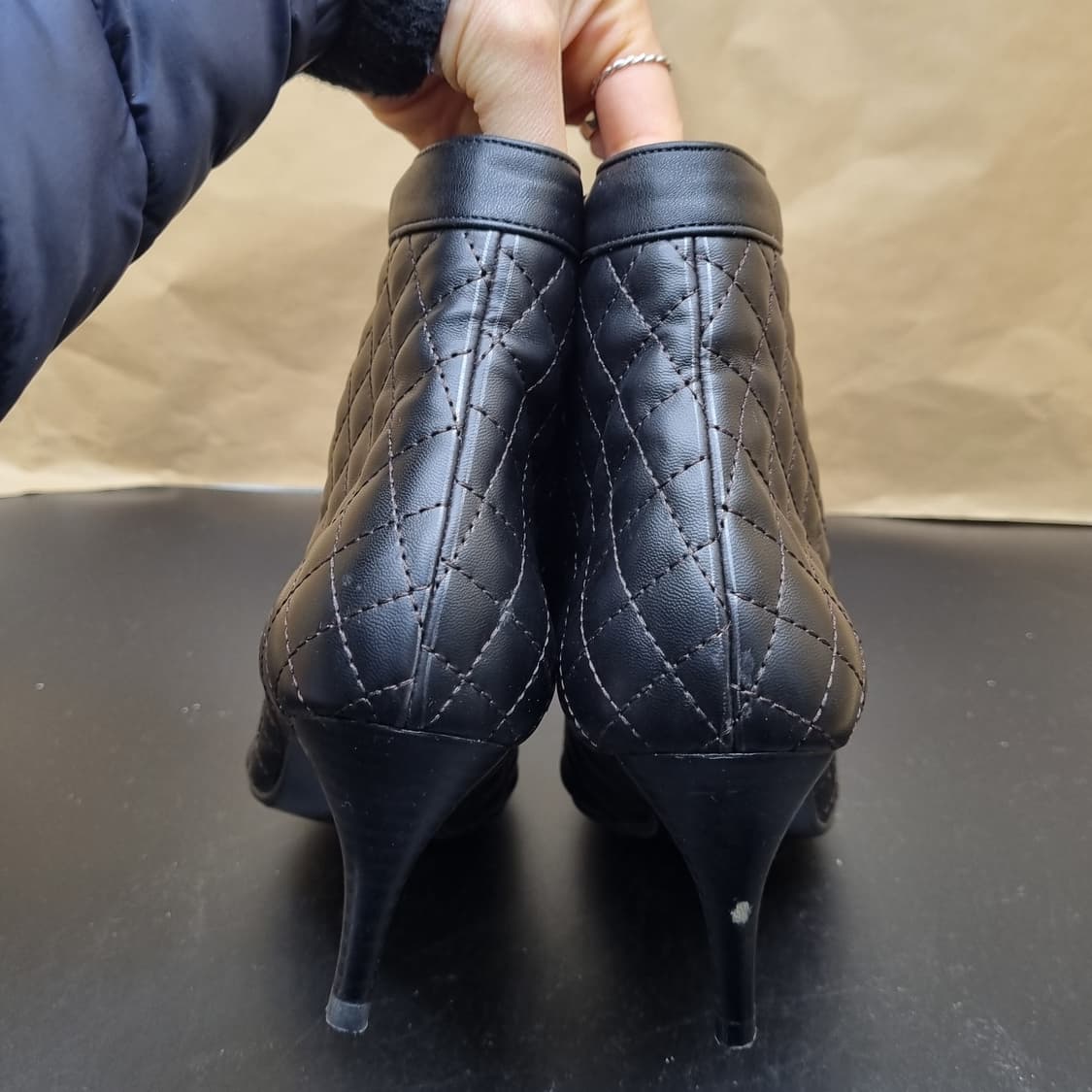 샤널 블랙 퀄팅 맹클 부츠38 240 굽7  상품이미지4