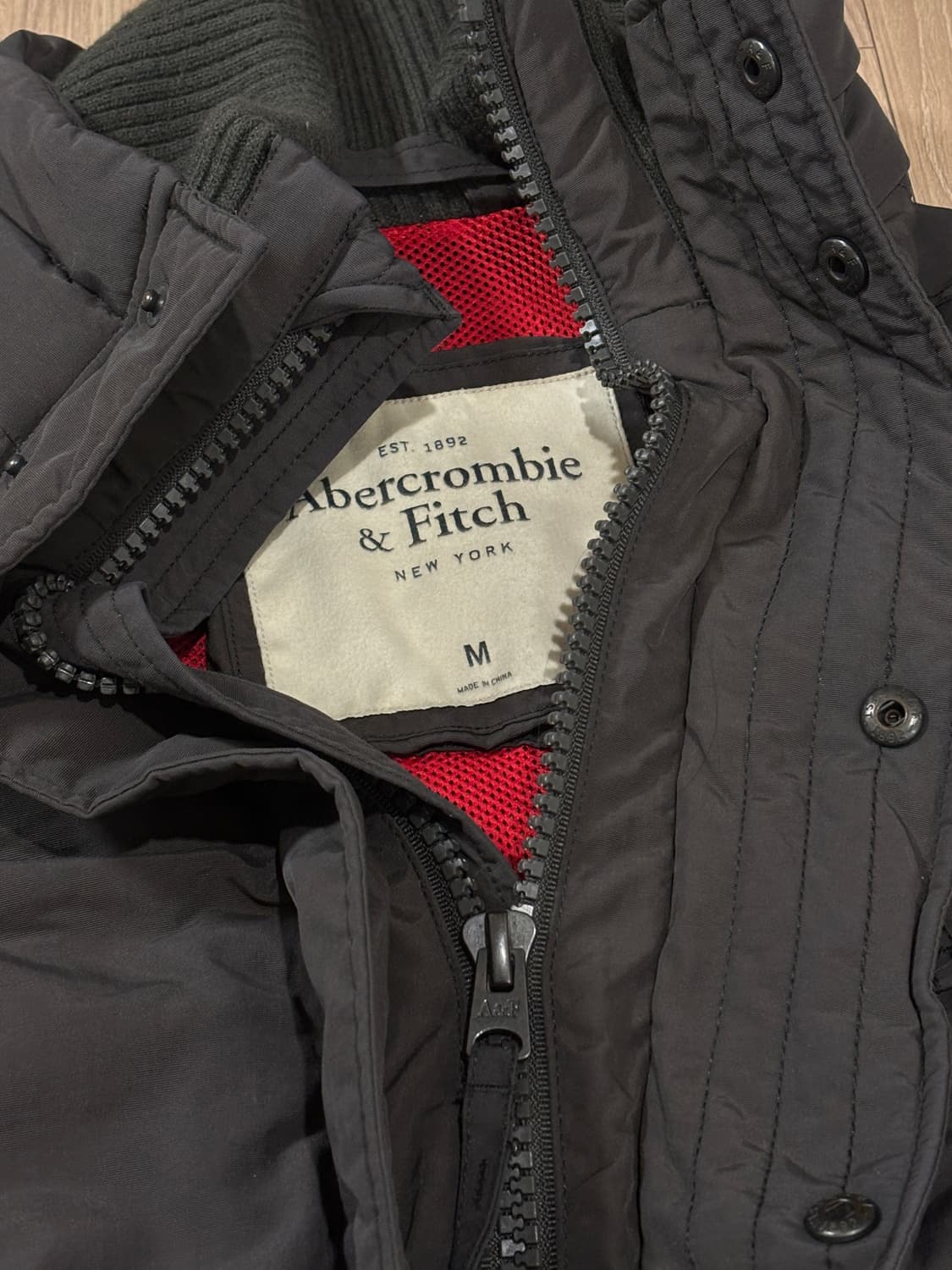 아베크롬비 바람막이 M 상품이미지3
