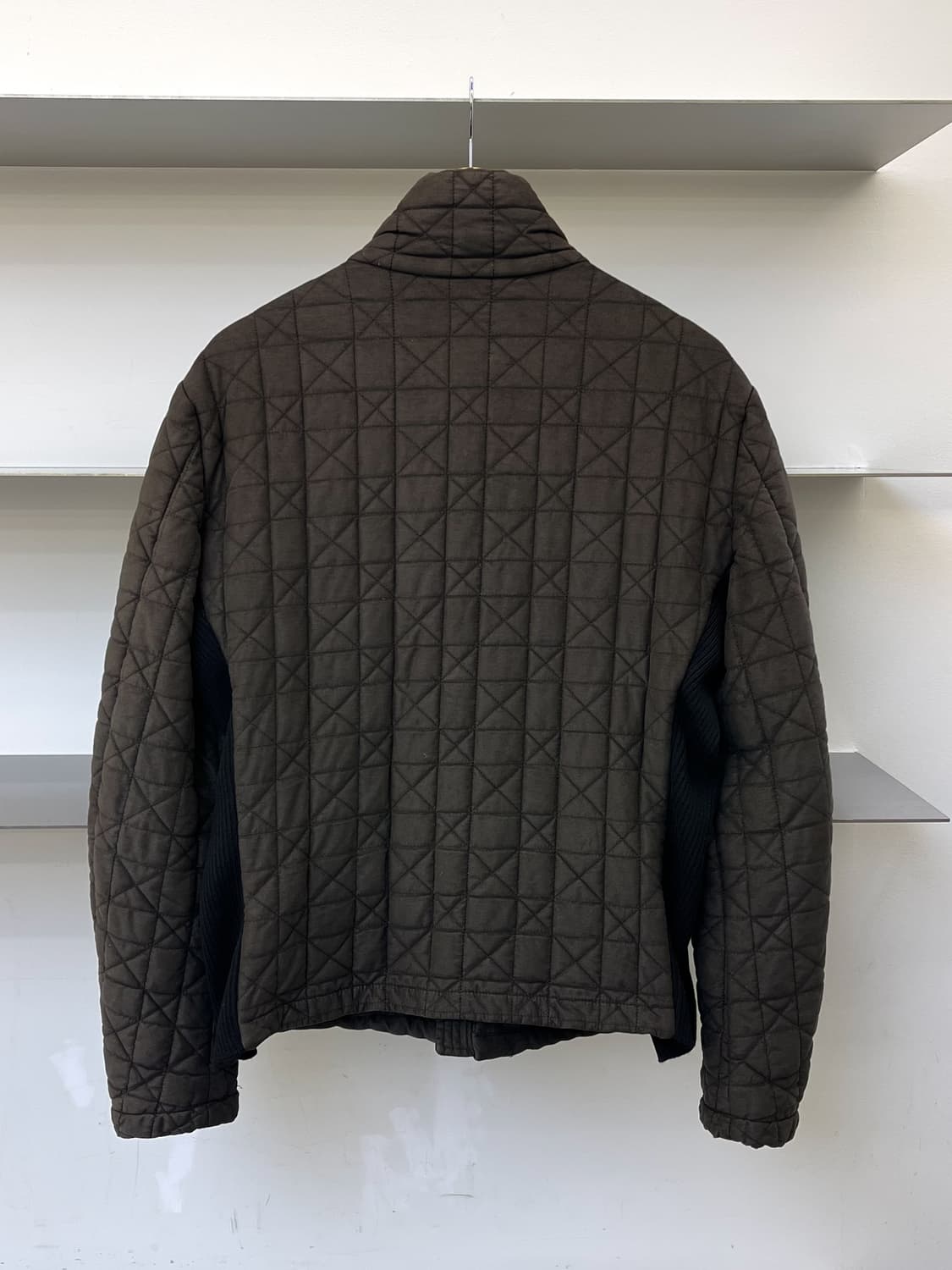 아르마니 꼴레지오니 투포켓 퀼티드 스티치 자켓 상품이미지3