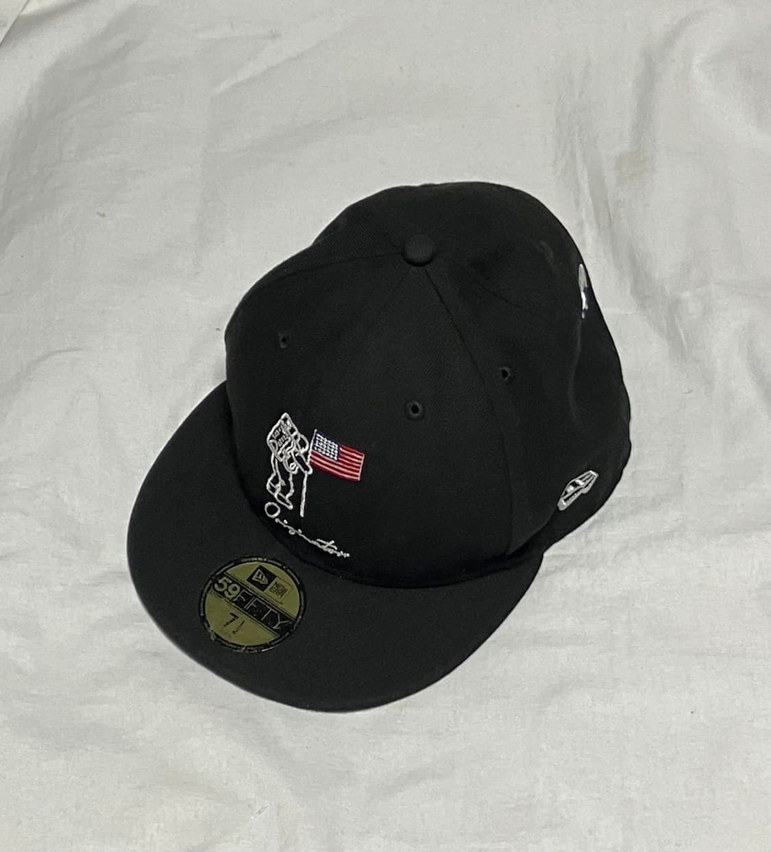 뉴에라 X 나사 스크리블 자수 스냅백 59.6cm 상품이미지1