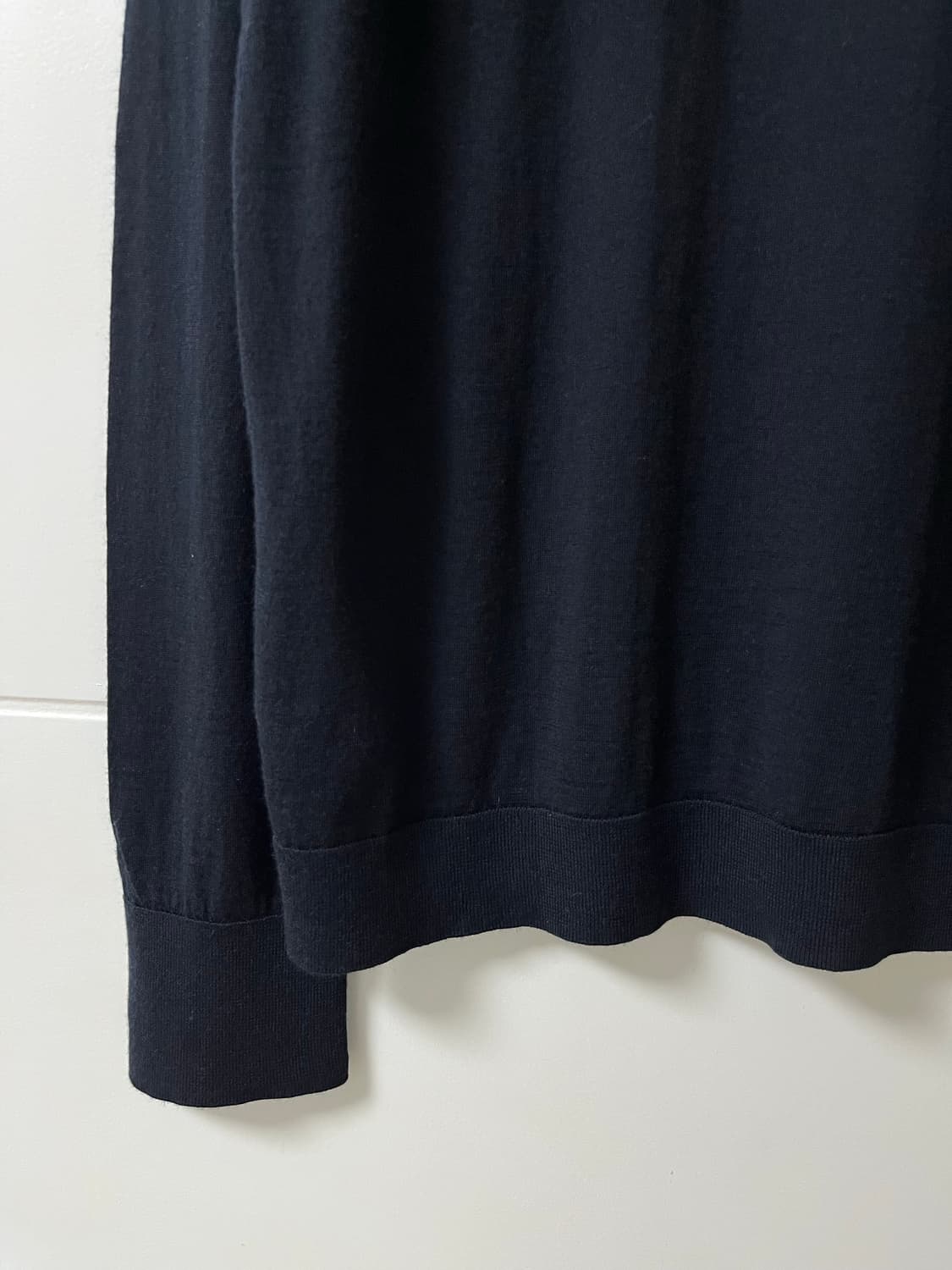 코스 카라티 긴팔 울 100% 상품이미지6