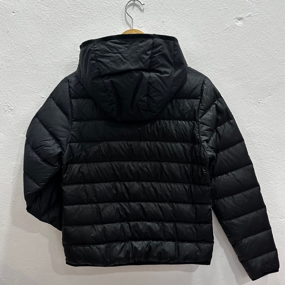 나이키 블랙 경량 다운 패딩M 상품이미지5