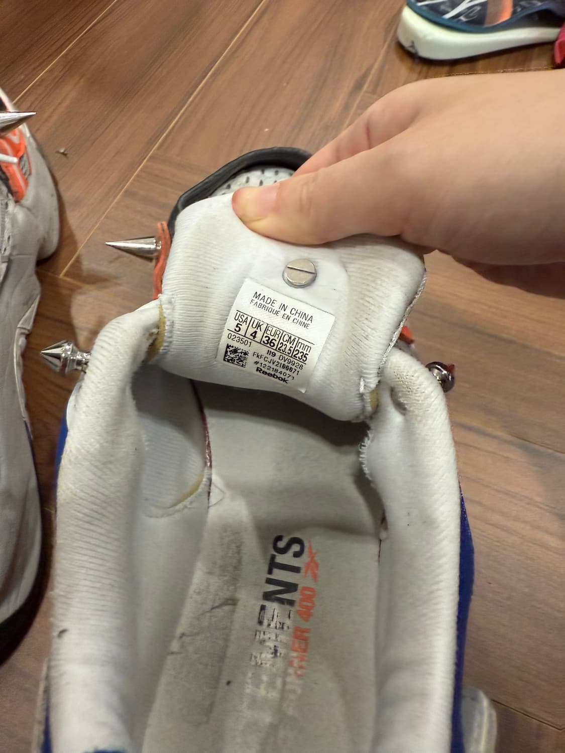 베트멍 스파이크 러너 400 상품이미지5