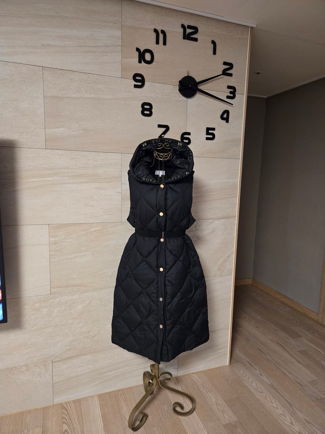 [s/90] 에스까다 밸트 롱 패딩 조끼 2025 상품이미지1