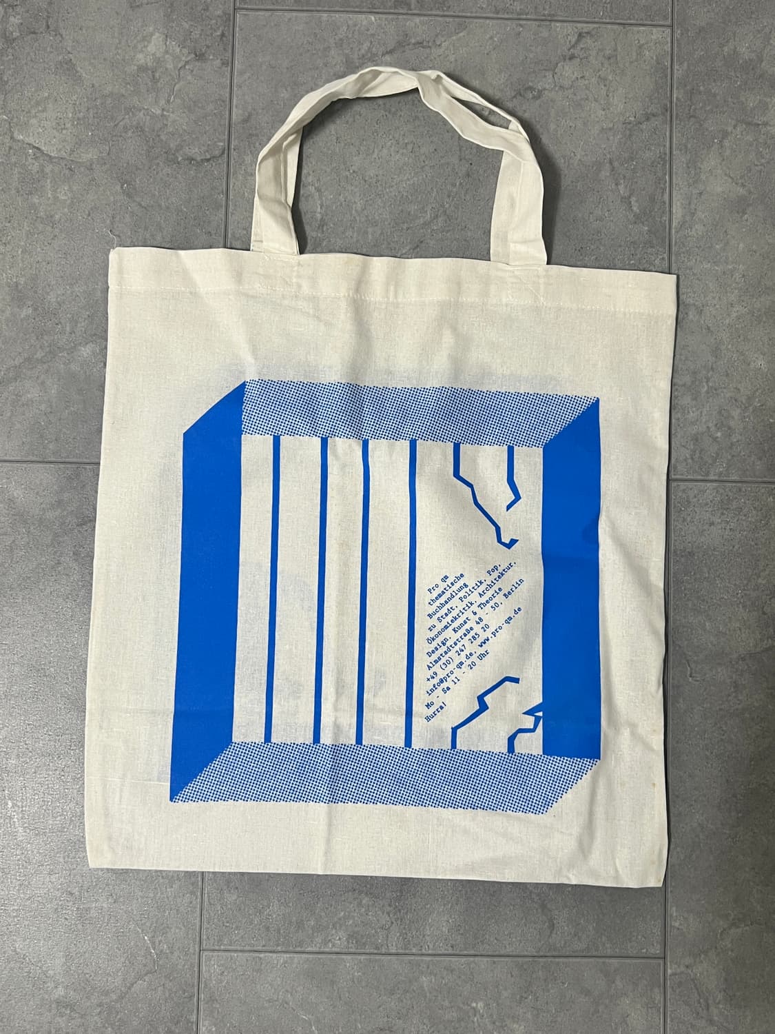 독일 서점 Pro qm 개점 10주년 기념 콜라보레이션 토트백 상품이미지2