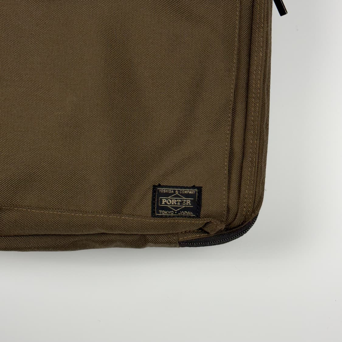 요시다포터 2way 코듀라 브리프케이스 다크올리브 상품이미지4