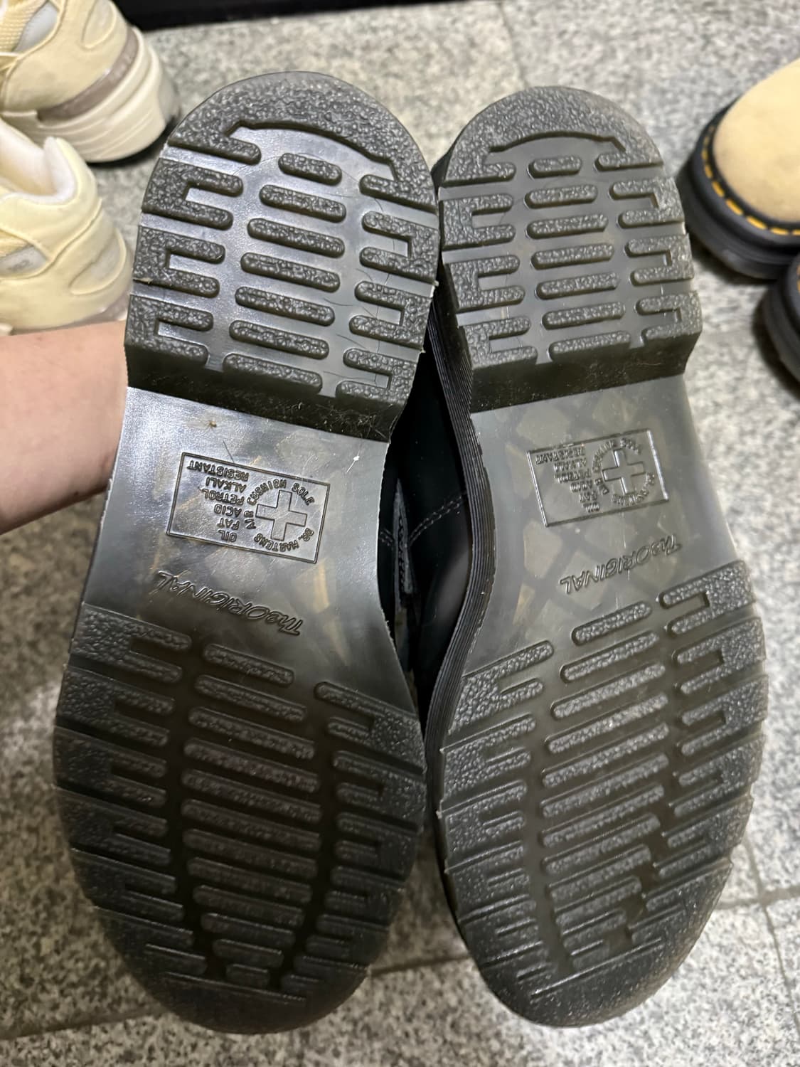 닥터마틴 아드리안 실버 상품이미지4