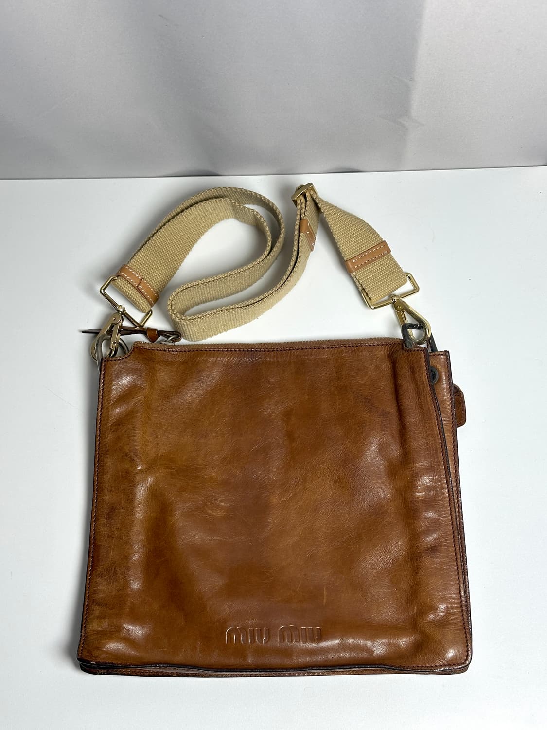 미우미우 빈티지 레더백 상품이미지7