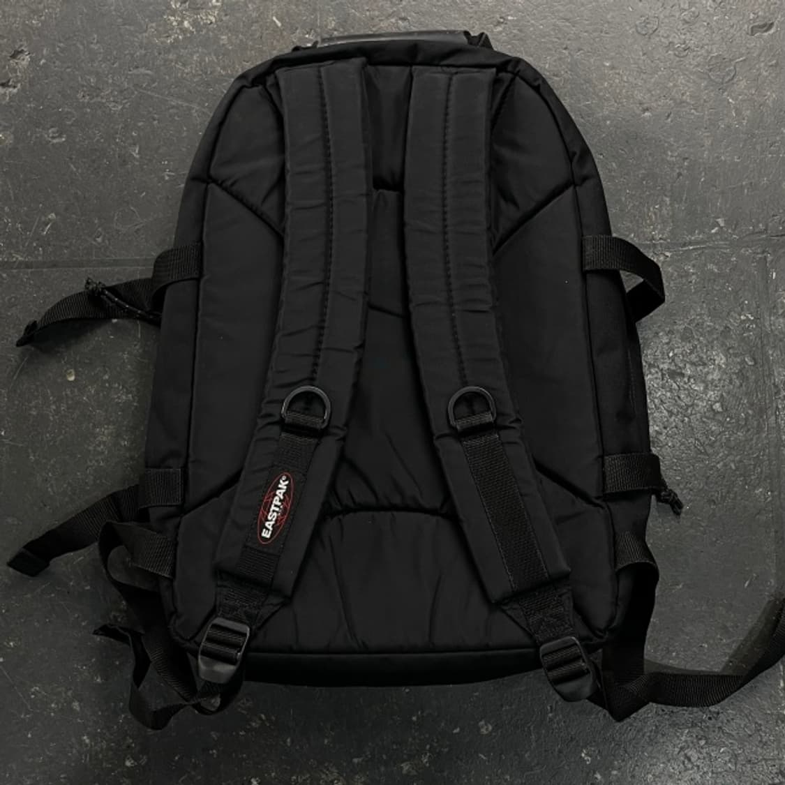 이스트팩 백팩 상품이미지3