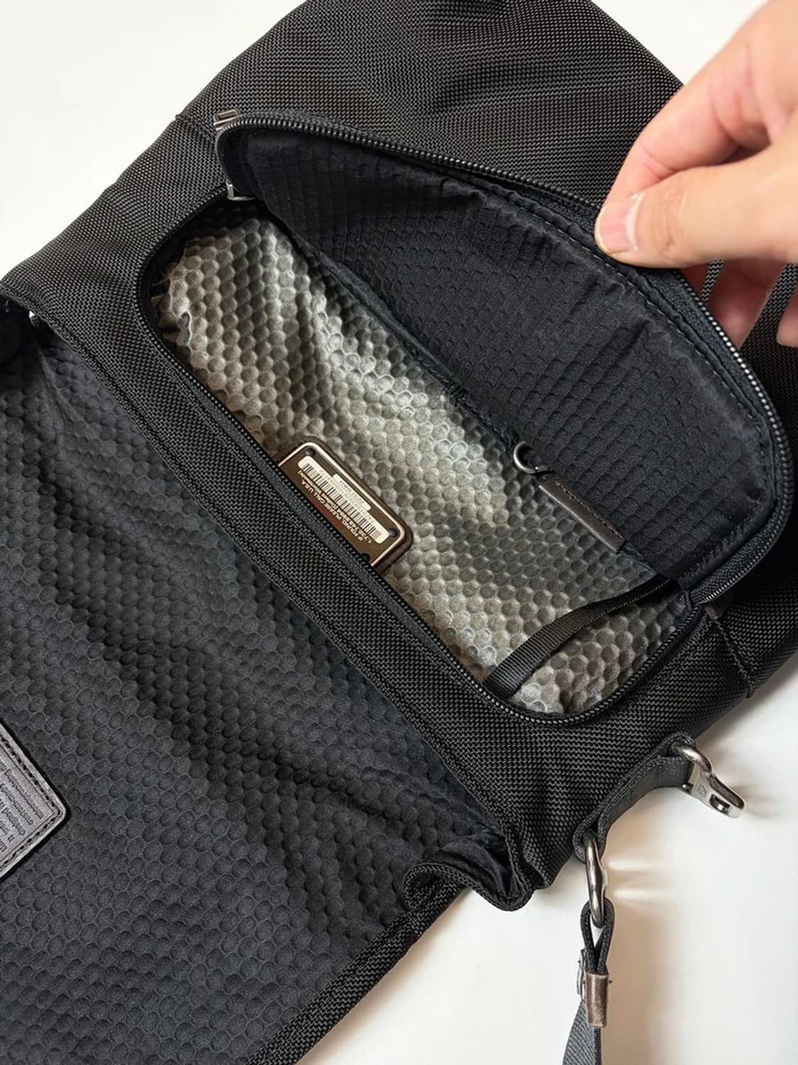 투미 TUMI 알파 브라보 빌 미니 메신저 백 Q1518 상품이미지7