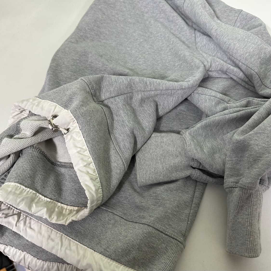 OS 페이브아카이브 그레이 오버핏 밑단스트링 스웻코튼 크롭후드집업  상품이미지6