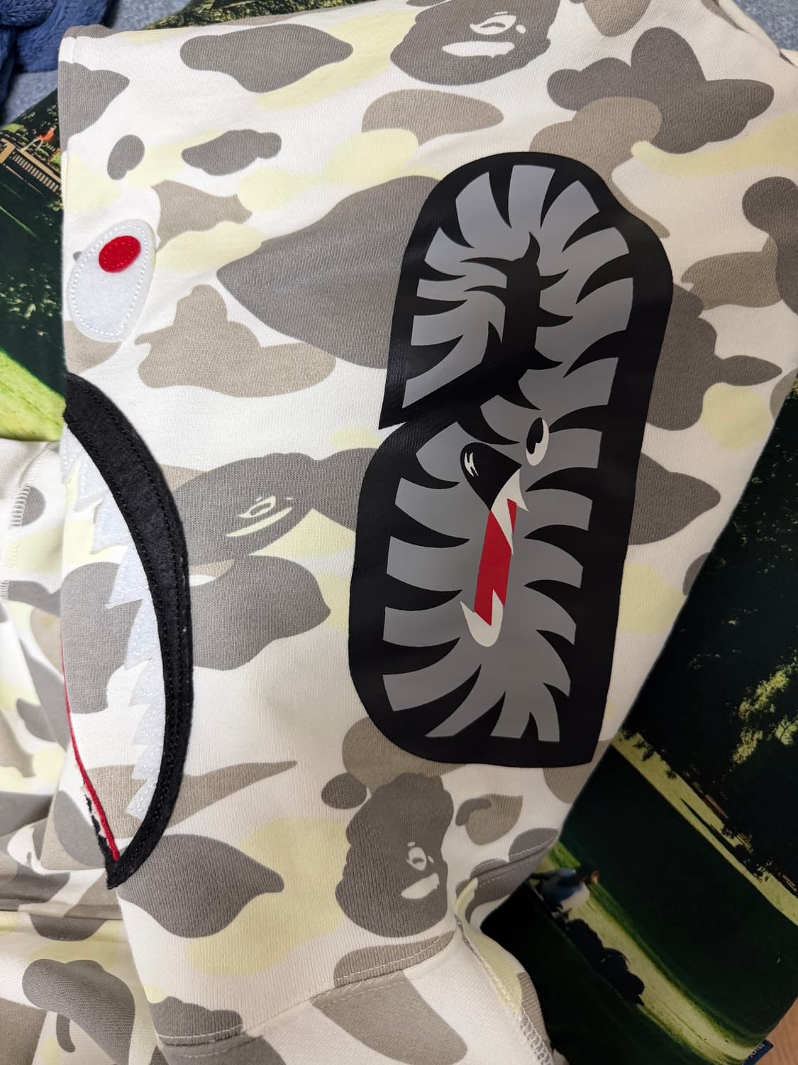 베이프 시티카모 샤크후드집업 상품이미지7