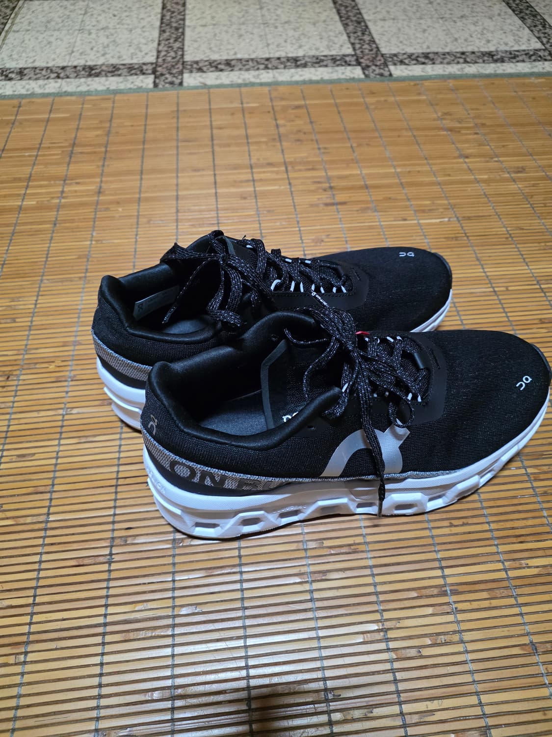 온러닝 클라우드몬스터2 블랙 260 상품이미지8