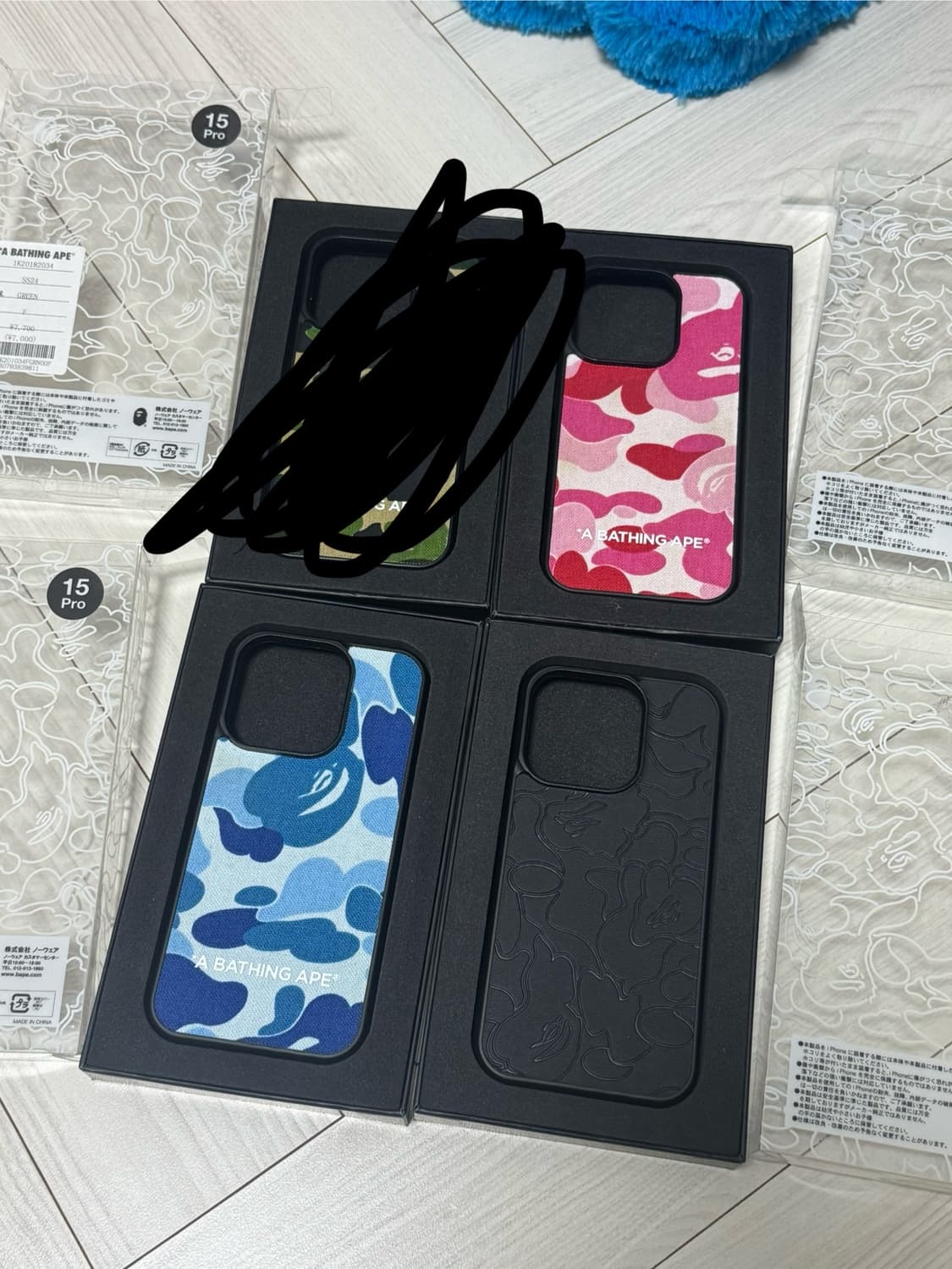 베이프 아이폰 15프로 폰케이스 판매합니다 상품이미지1