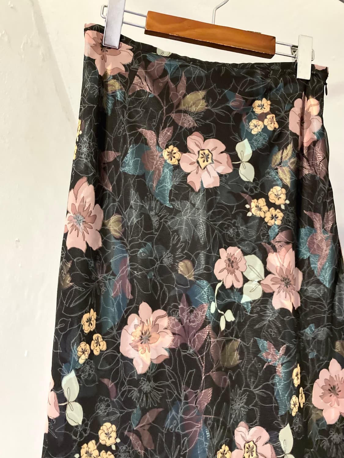 y2k 새틴 미디 플레어 프릴 스커트 상품이미지2