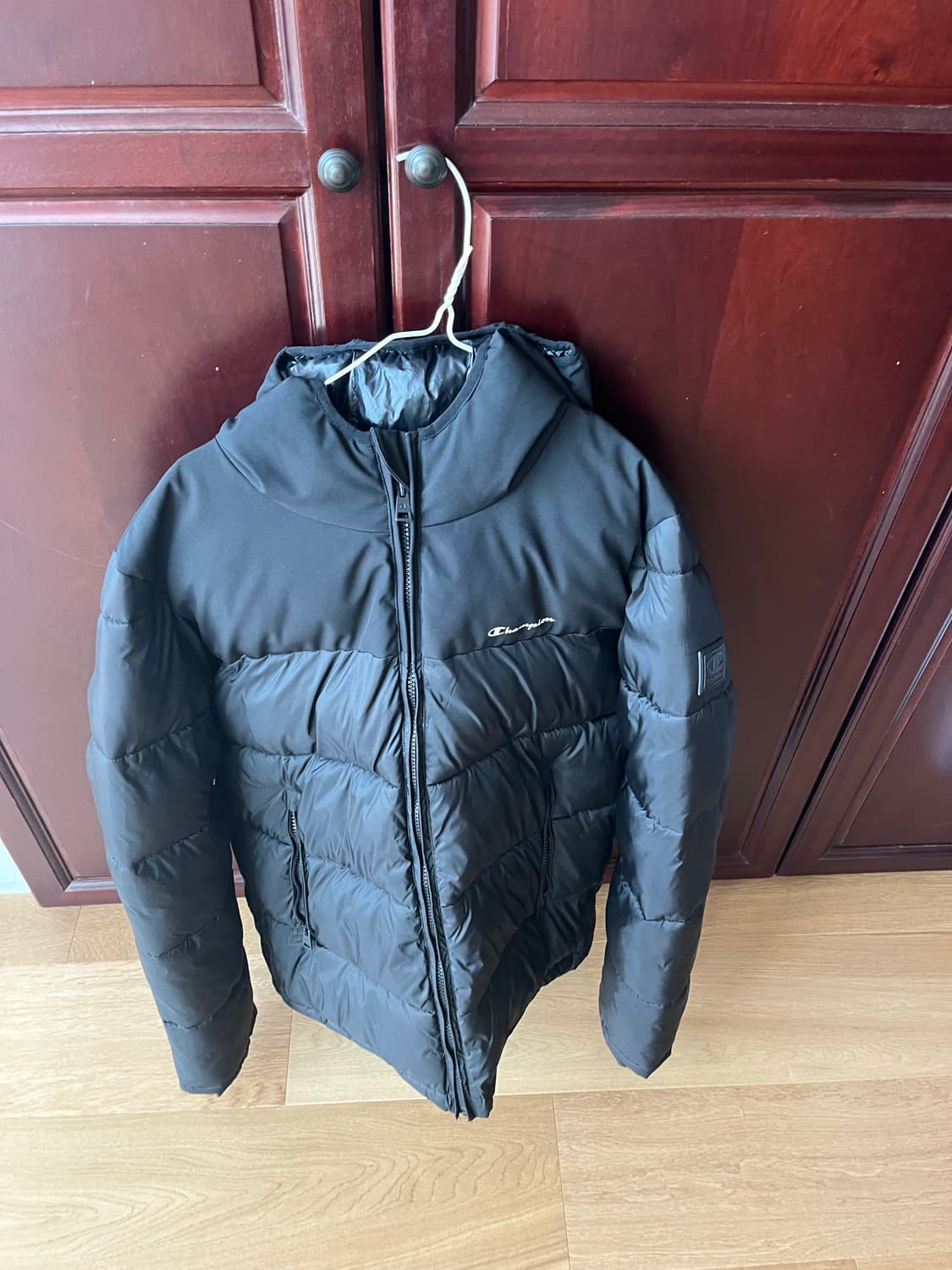 챔피온 블랙 L사이즈 후드패딩 상품이미지1