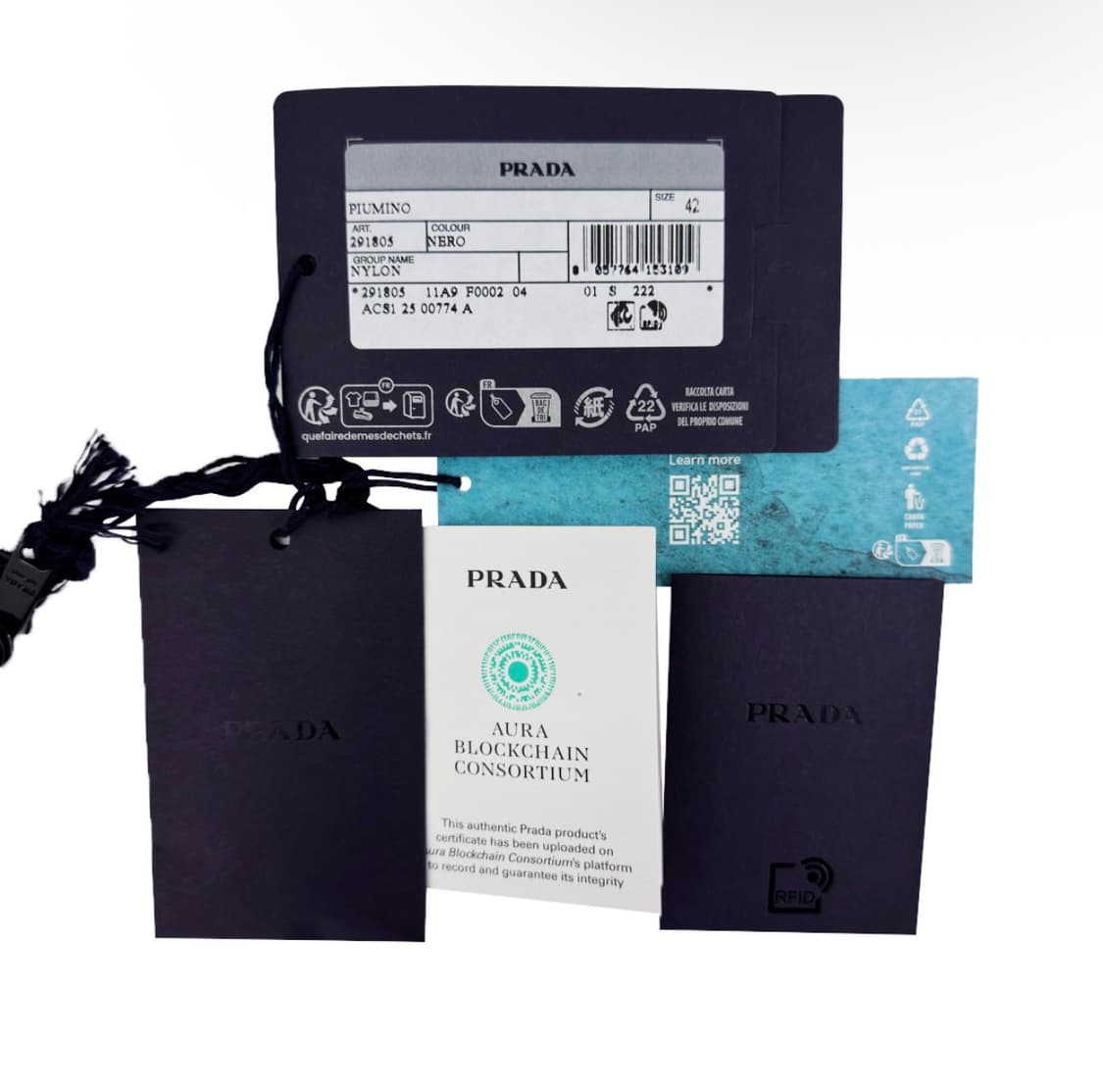 [42] 프라다 여성 삼각로고 리나일론 컨버터블 숏 패딩 자켓 블랙 상품이미지9