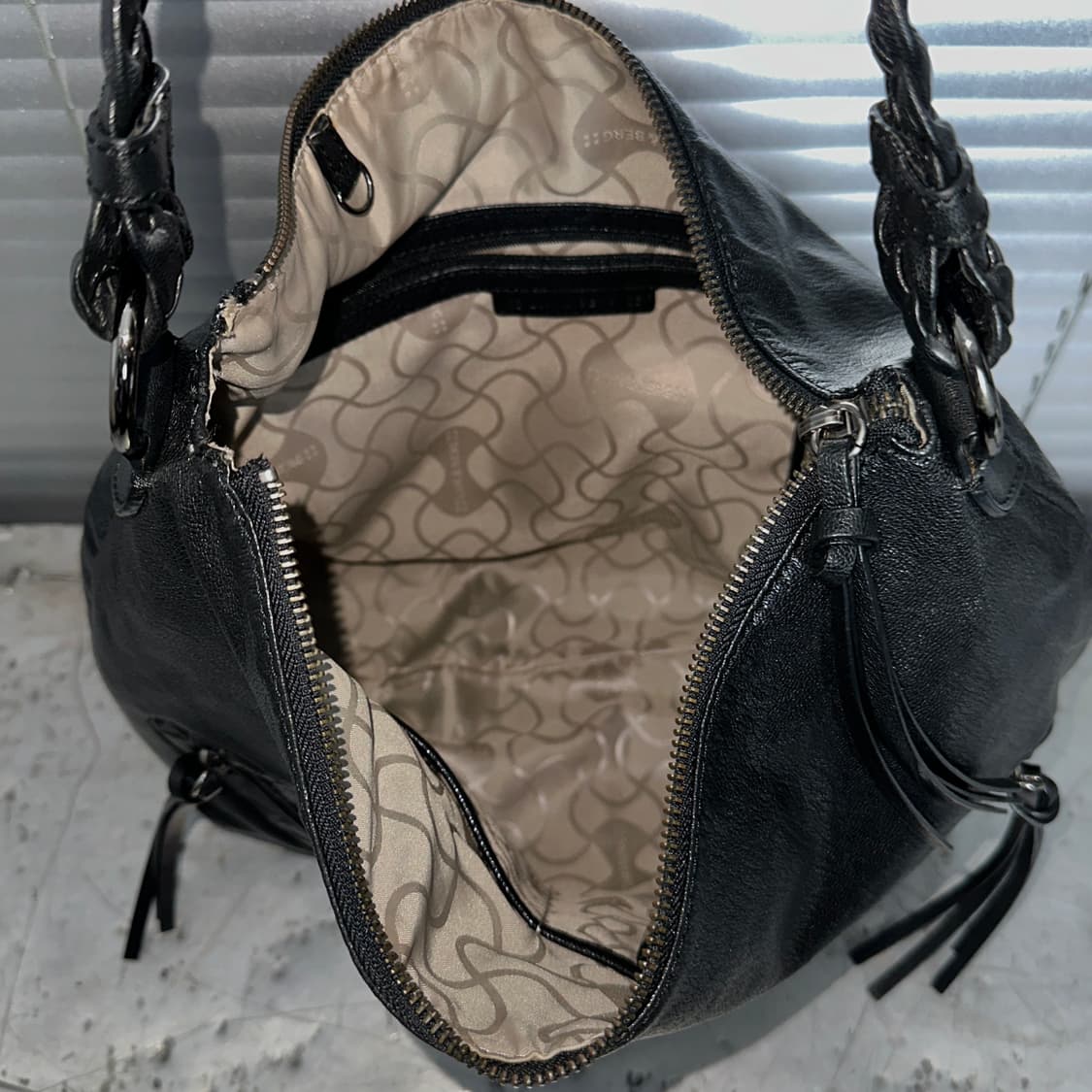 00s 브레이드 디테일 가죽 빅 숄더백 상품이미지6