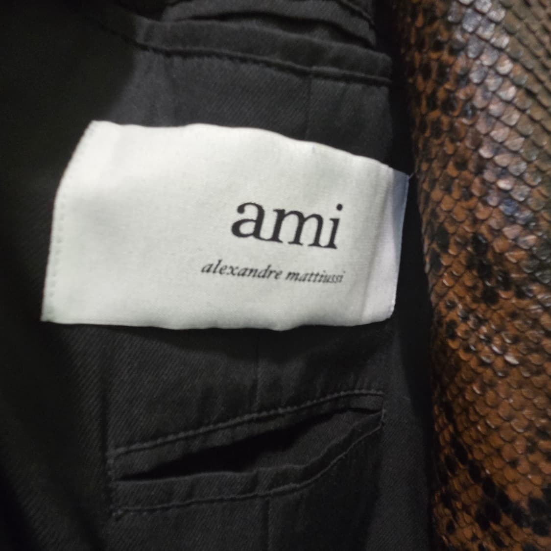 아미 스네이크 가죽 롱 코트 상품이미지3