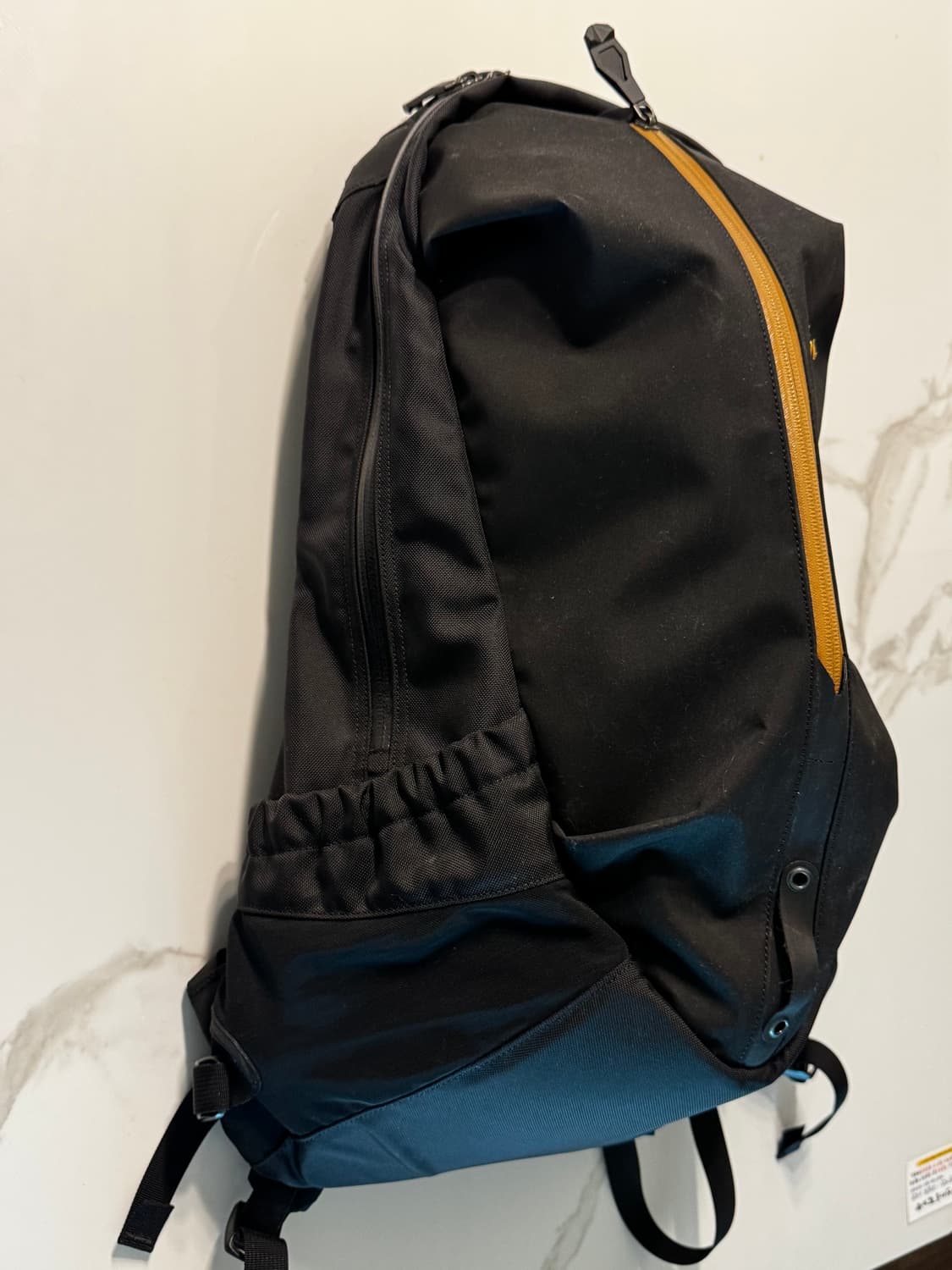 아크테릭스 아로 22 백팩 24k블랙 상품이미지4