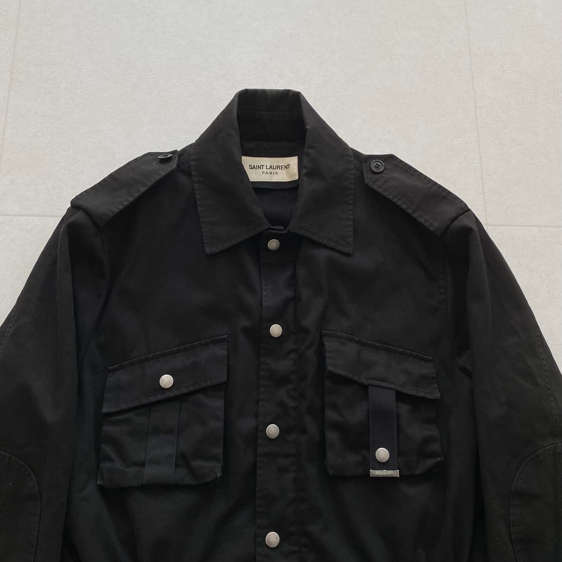 [L] 생로랑 17FW 밀리터리 카고자켓 블랙 상품이미지3