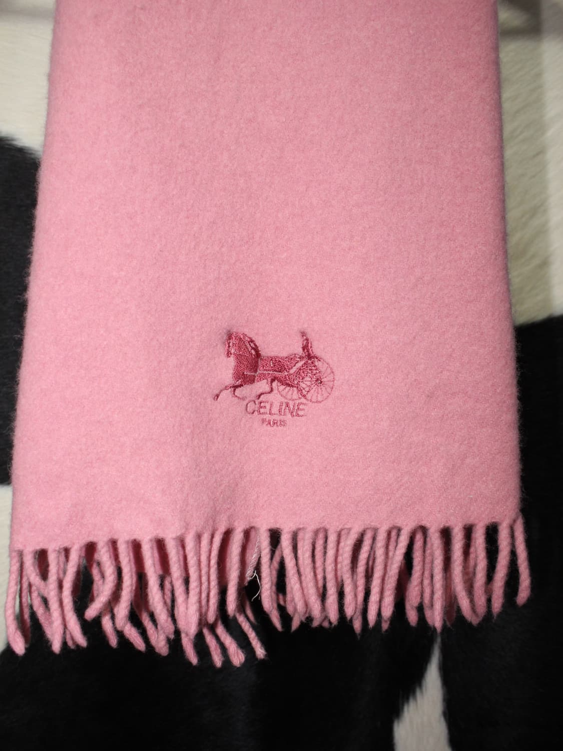 셀린느 울100% 핑크 머플러 상품이미지4