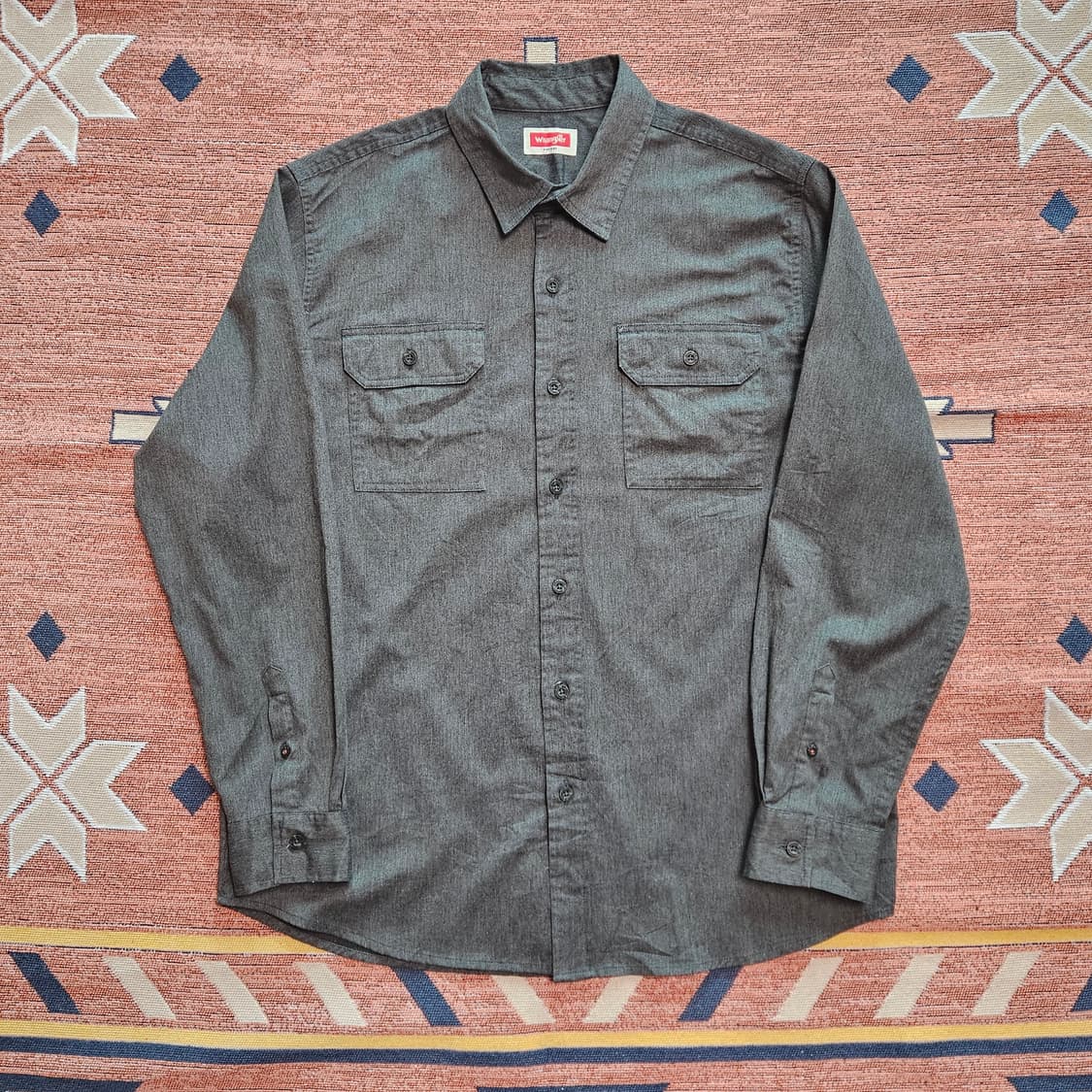 랭글러 워크셔츠 차콜그레이 상품이미지1