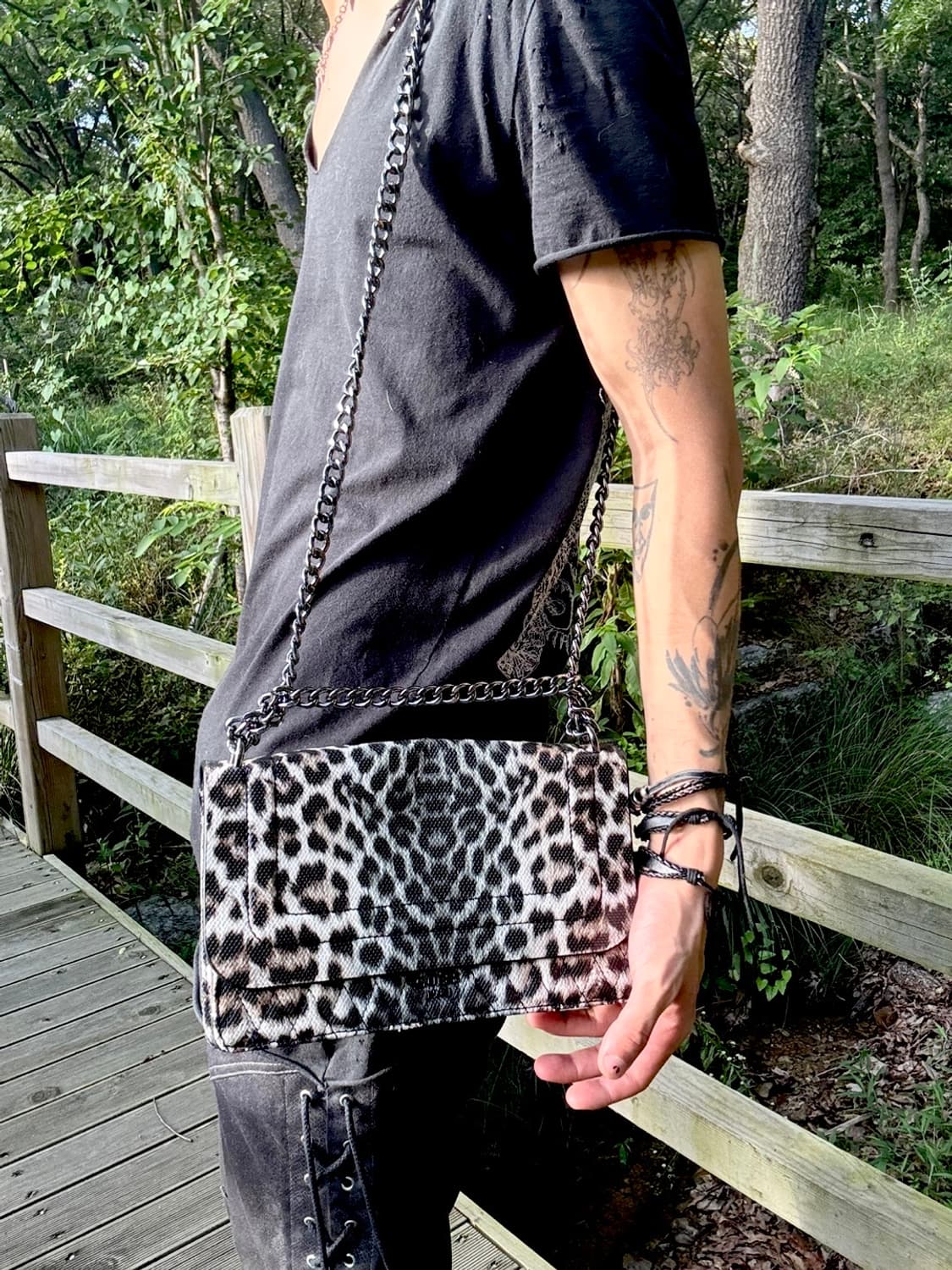 “Guess” Leopard Pattern Kitsch Y2K Mood  상품이미지1