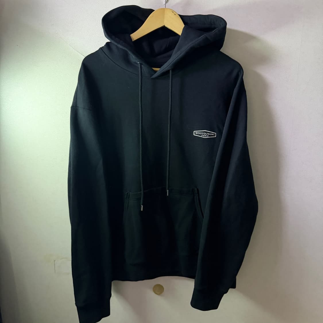 우영미 백로고 오버핏 후드 티셔츠 48 (남성 105정도) 상품이미지2