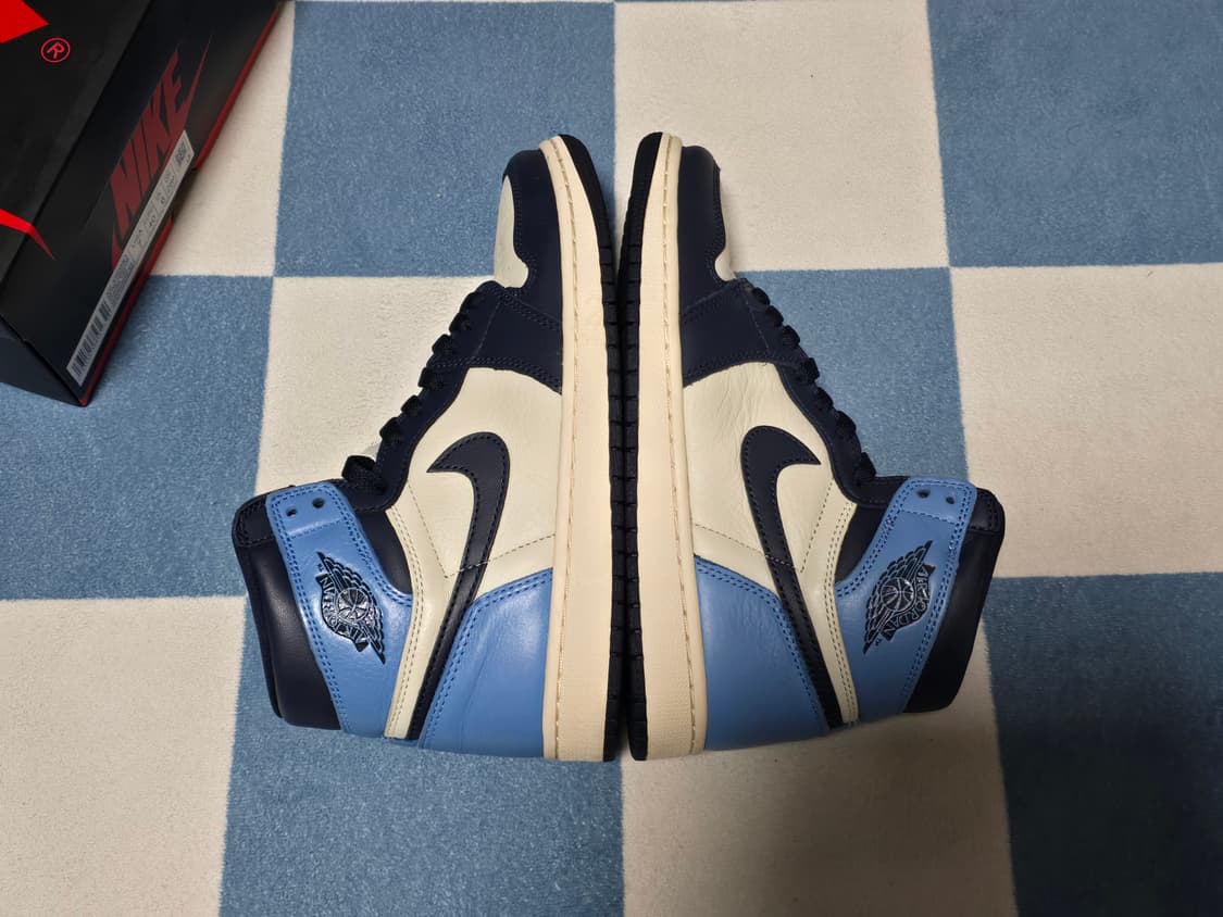 [맨250] 조던 1 하이 옵시디언 UNC 상품이미지4